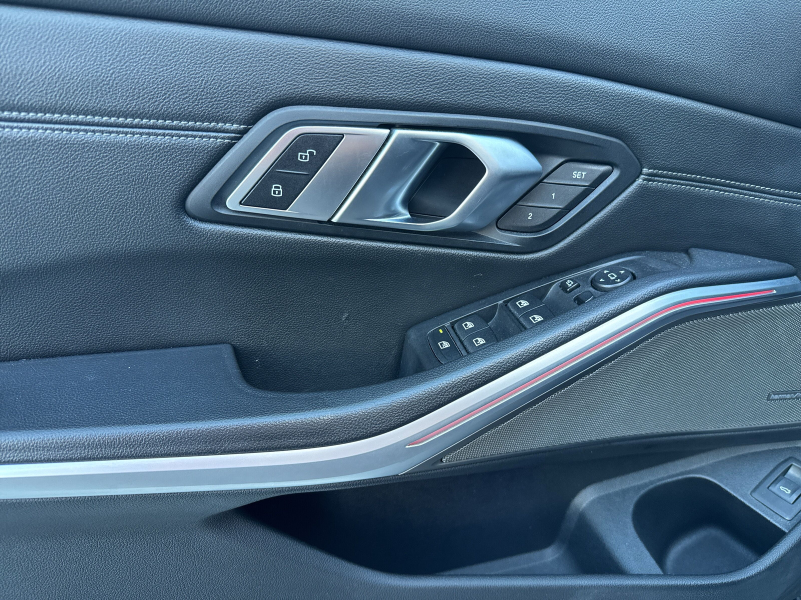 BMW 330d xDriveTouring MSport-image-11