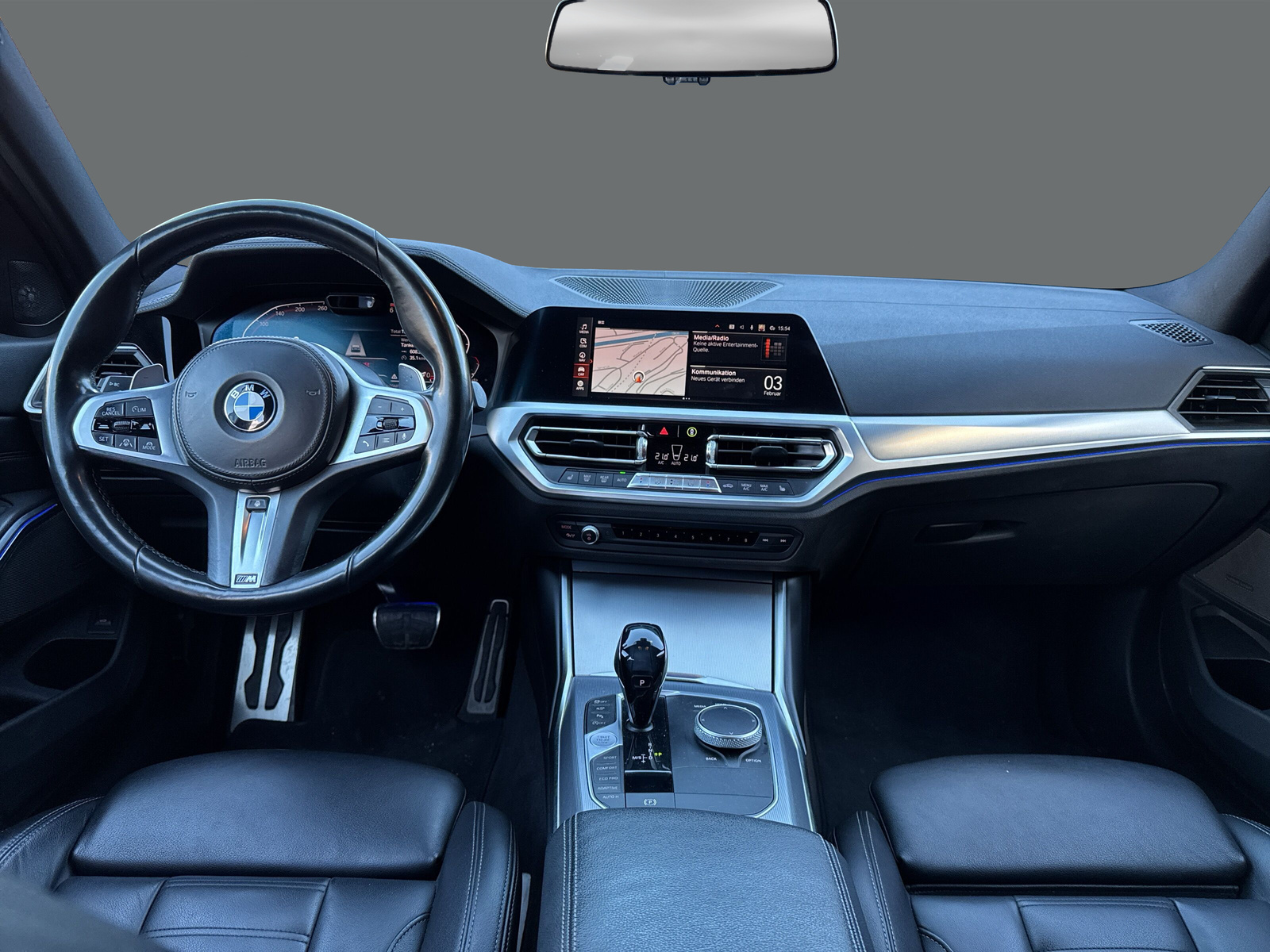 BMW 330d xDriveTouring MSport-image-12