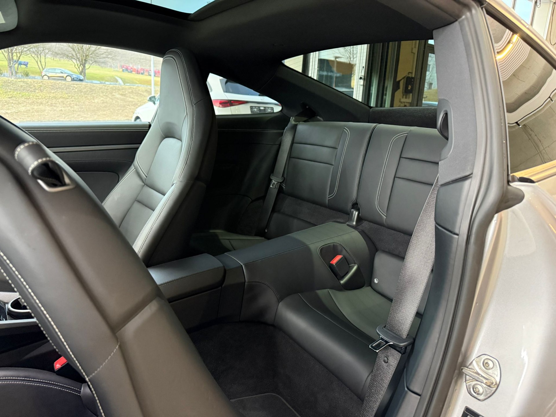 PORSCHE 911 Carrera 4S PDK-image-12