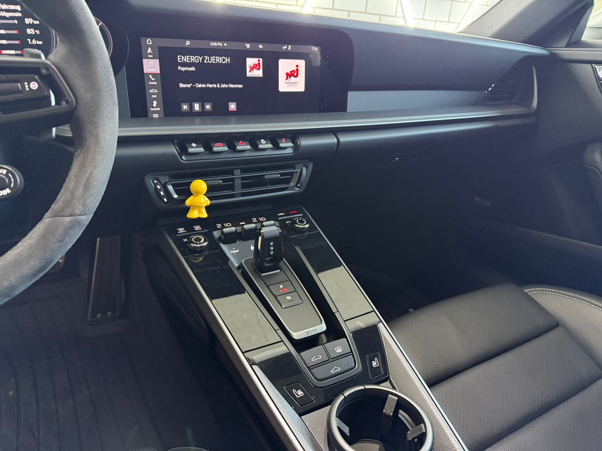 PORSCHE 911 Carrera 4S PDK-image-9