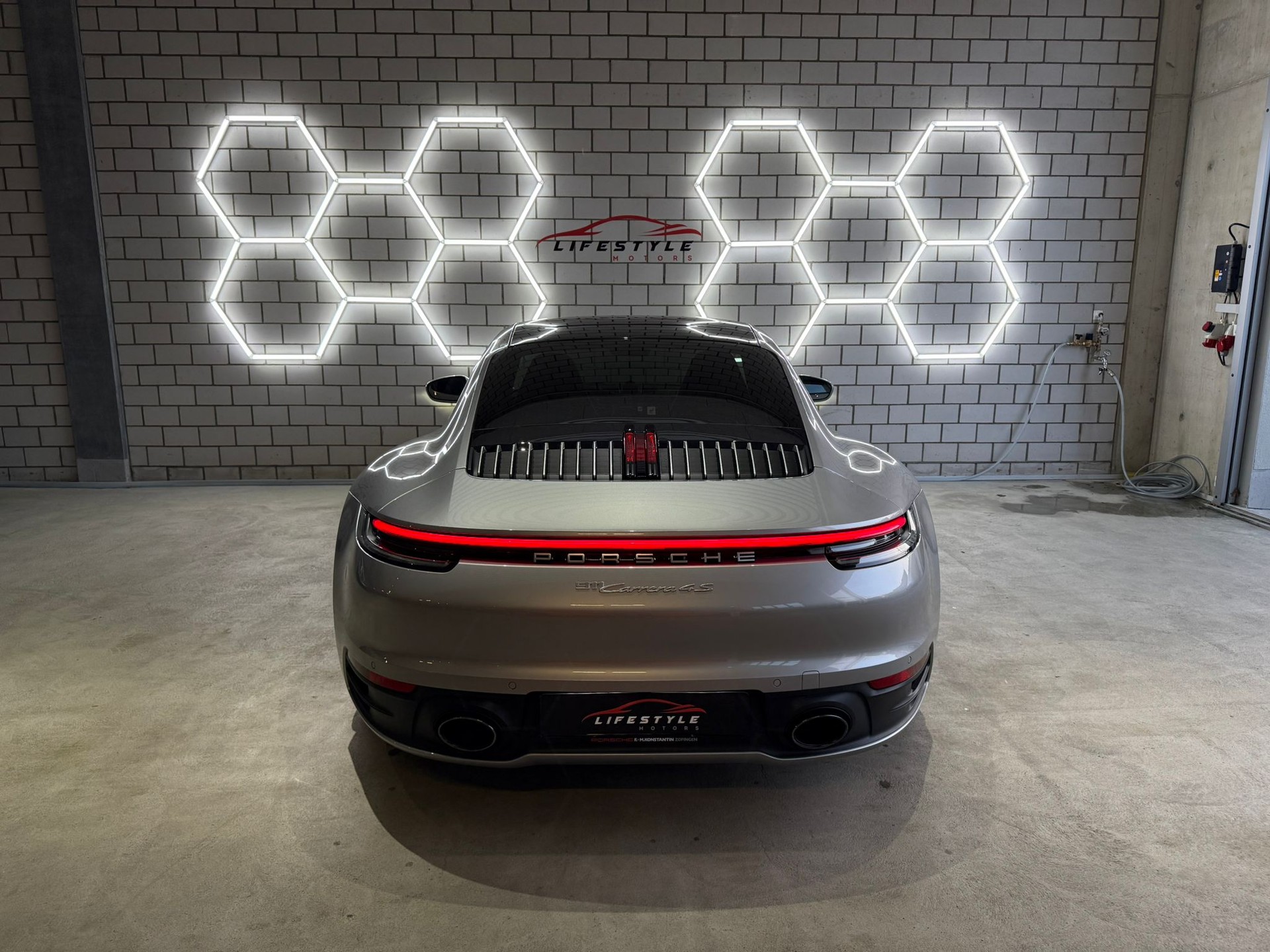 PORSCHE 911 Carrera 4S PDK-image-3