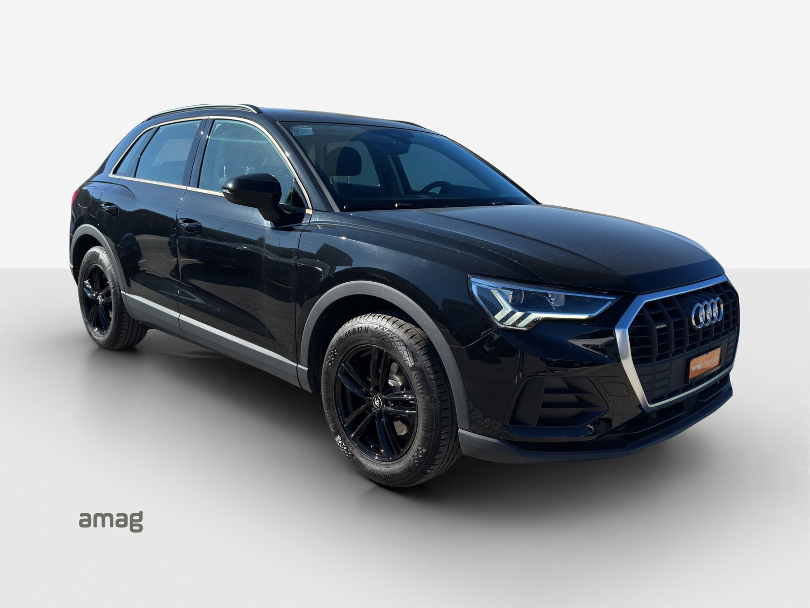 AUDI Q3 35 TDI Attraction quattro S-tronic-image-5