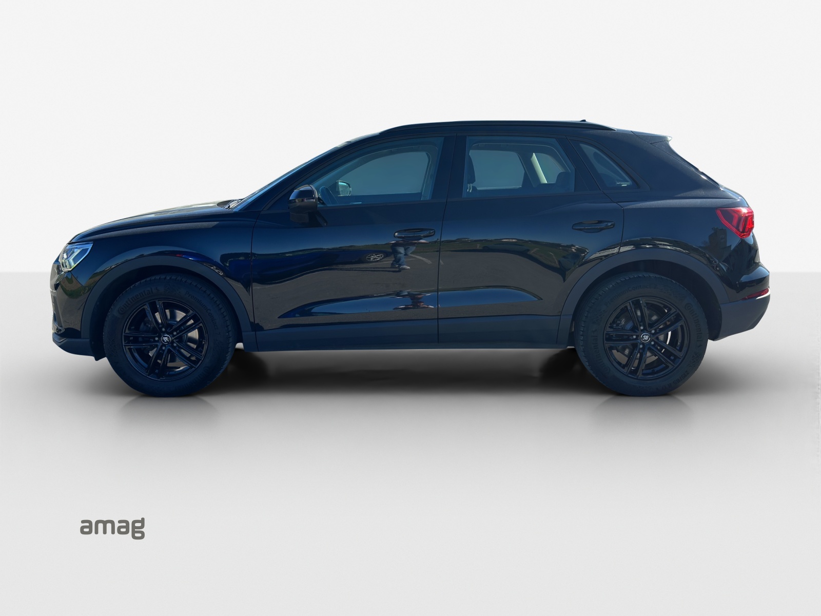 AUDI Q3 35 TDI Attraction quattro S-tronic-image-1