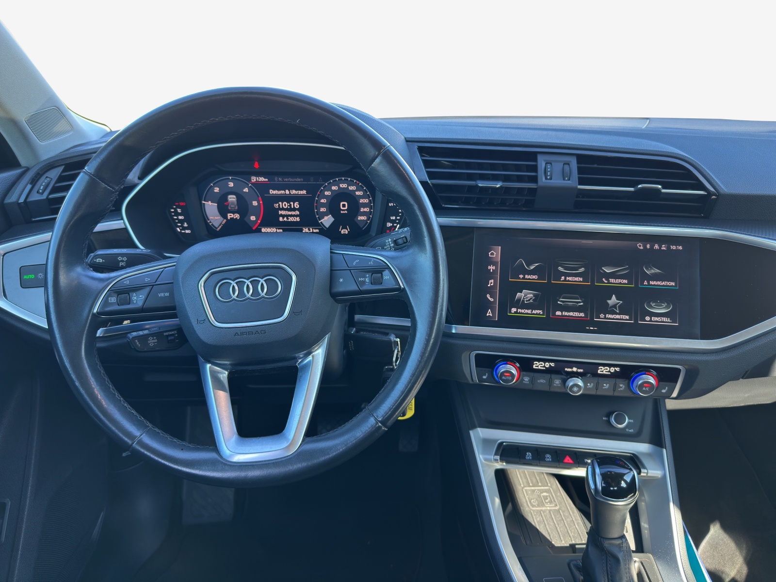 AUDI Q3 35 TDI Attraction quattro S-tronic-image-10