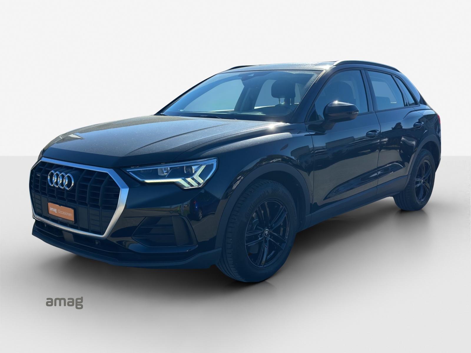 AUDI Q3 35 TDI Attraction quattro S-tronic-image-0
