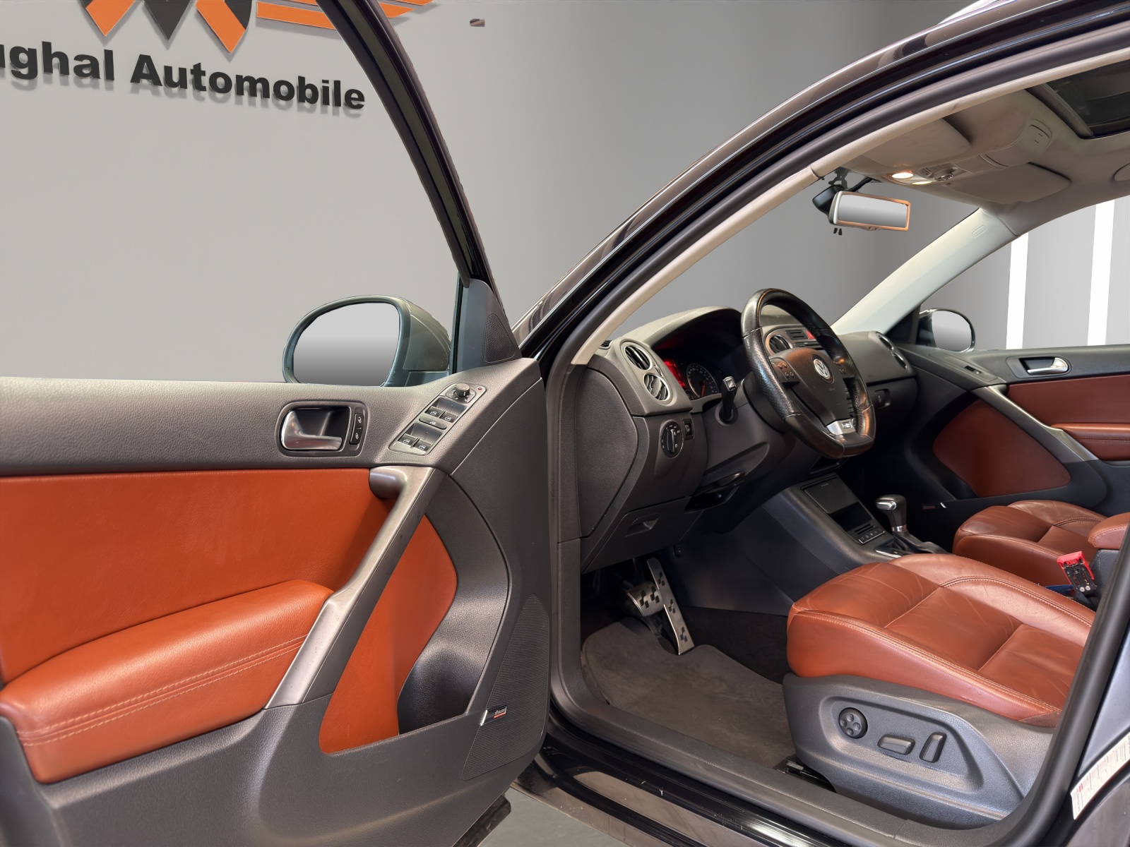 VW Tiguan 2.0 TSI Sport&Style Tiptronic-image-8