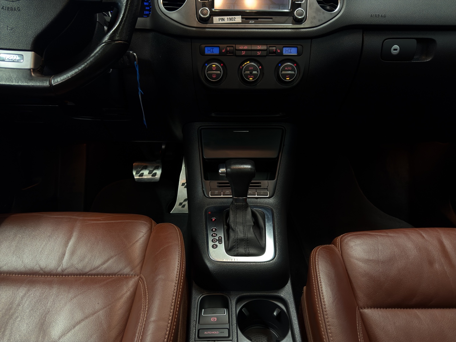 VW Tiguan 2.0 TSI Sport&Style Tiptronic-image-10