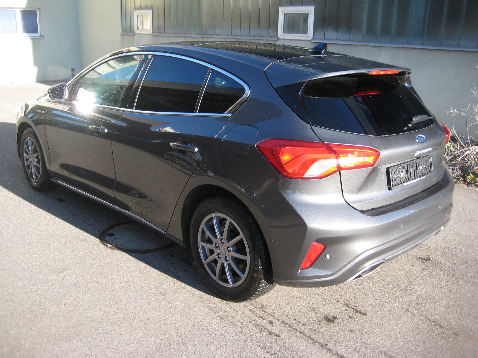 FORD Focus 1.5 SCTi Vignale Automatic-image-2