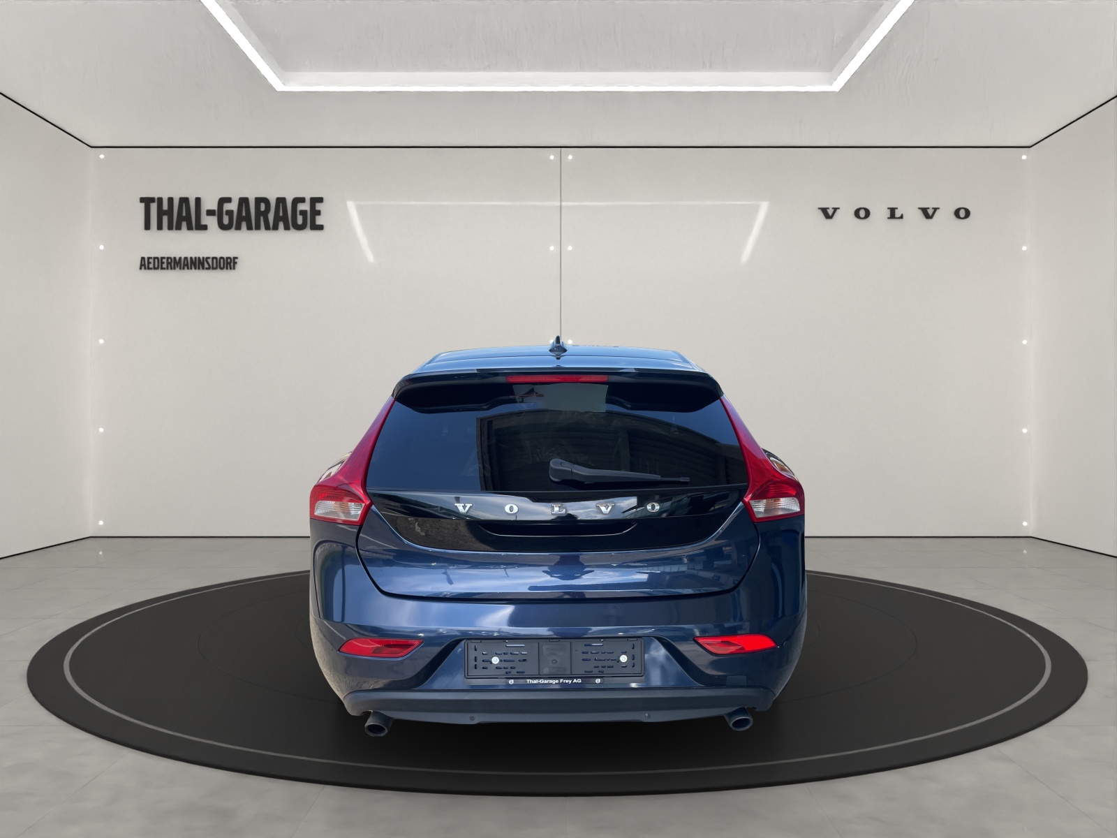 VOLVO V40 1.6 T3 Summum S/S-image-3
