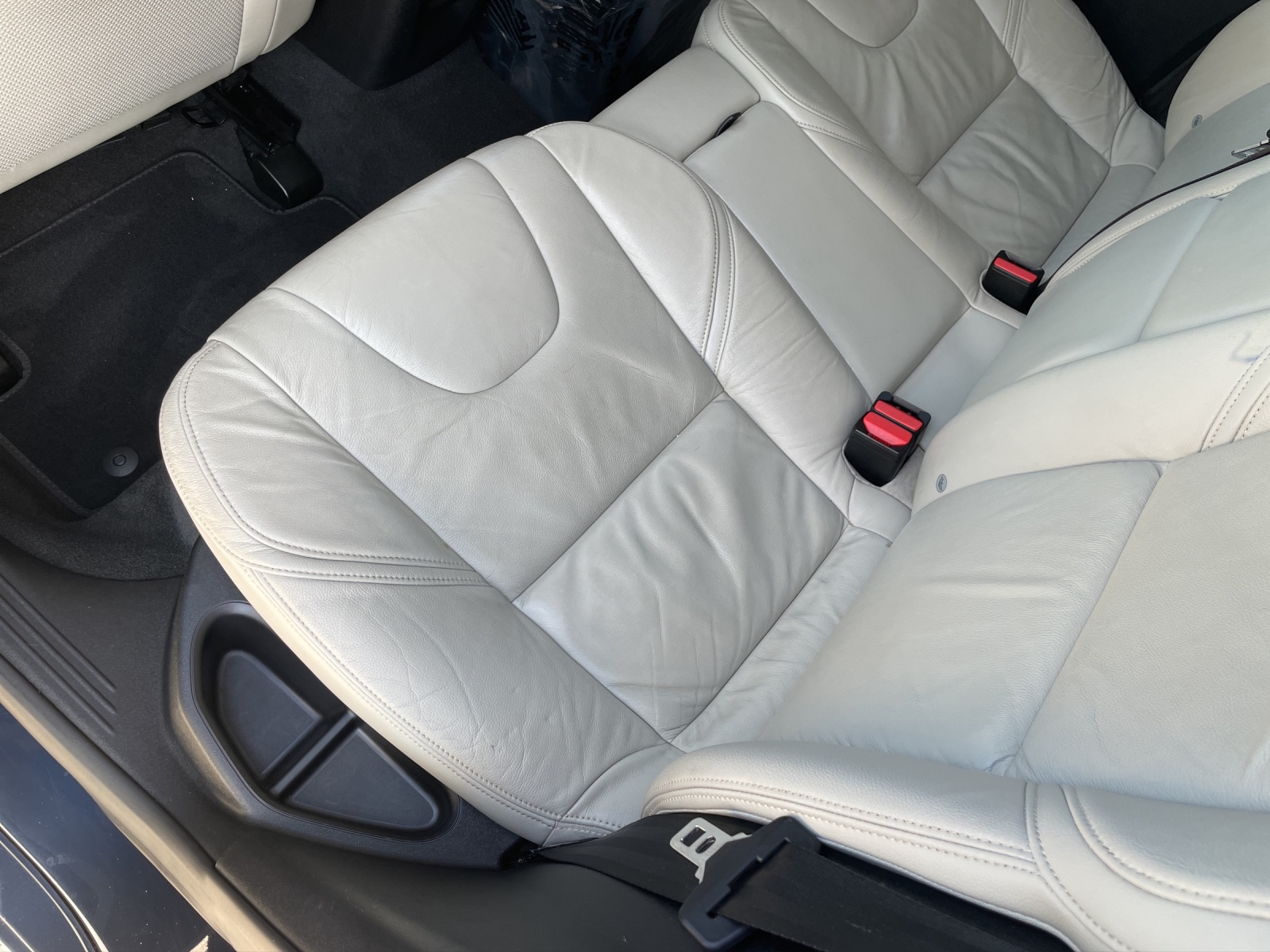 VOLVO V40 1.6 T3 Summum S/S-image-6