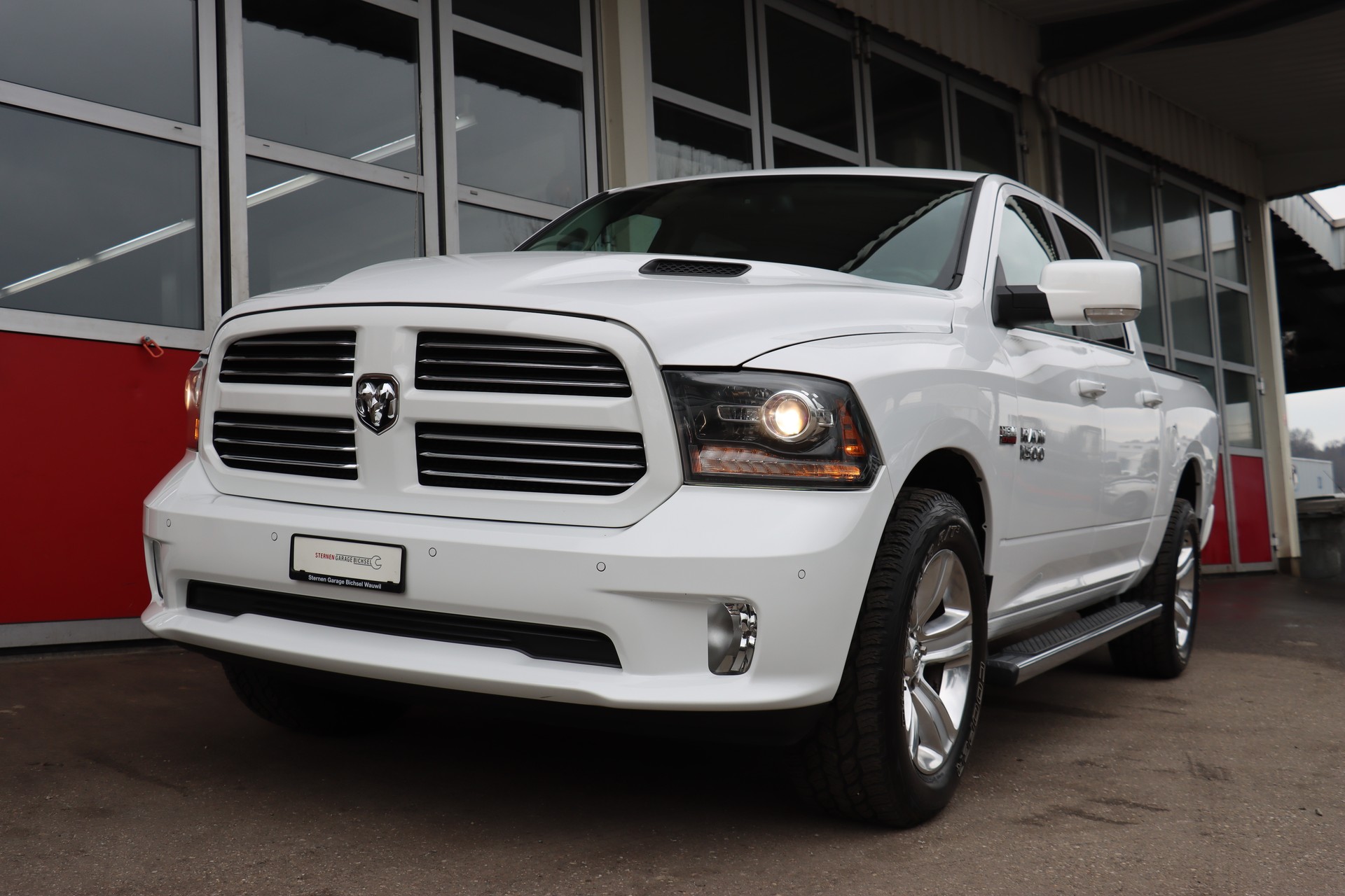 DODGE 1500 CrewCap Sport-image-1