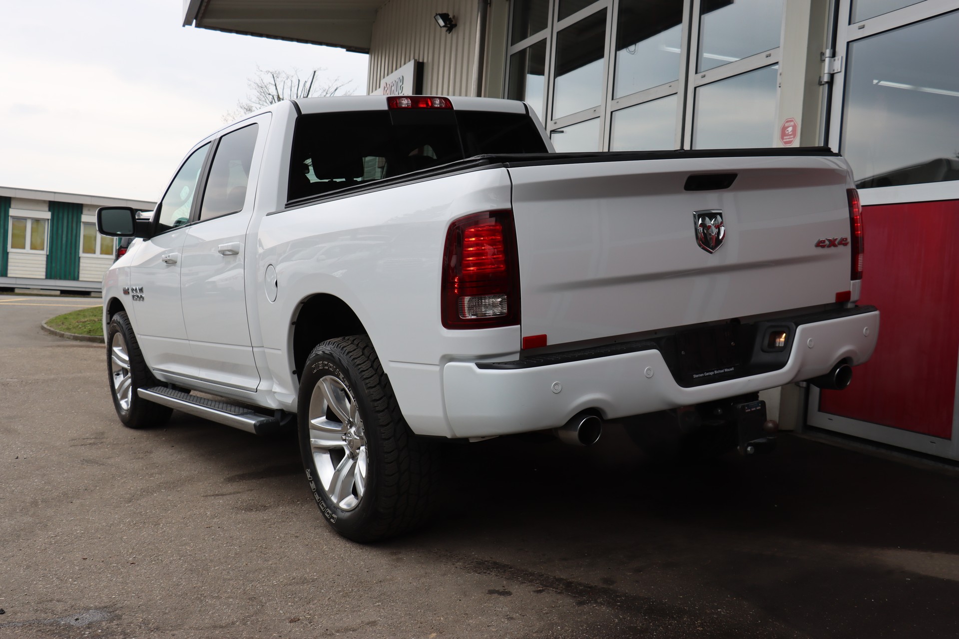 DODGE 1500 CrewCap Sport-image-6