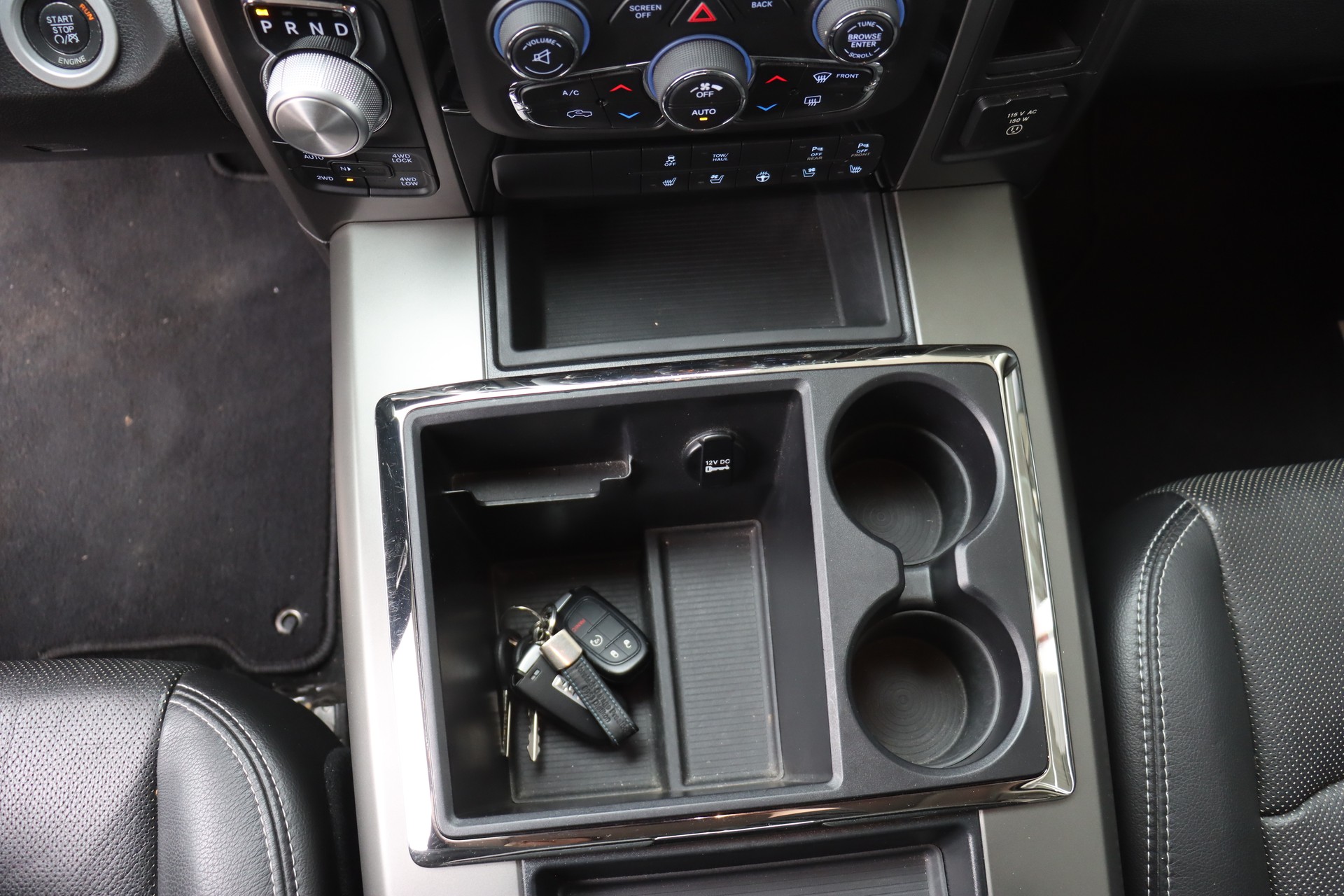DODGE 1500 CrewCap Sport-image-15