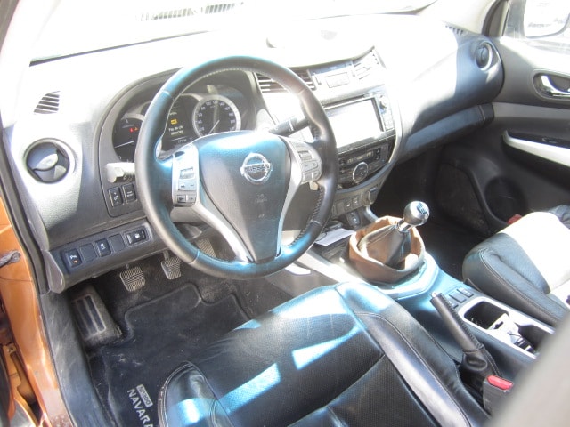 NISSAN Navara Double Cab Tekna 2.3 dCi 4WD-image-5