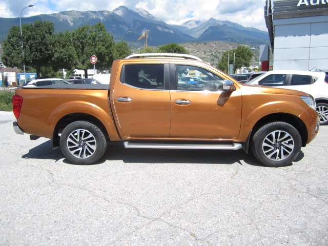 NISSAN Navara Double Cab Tekna 2.3 dCi 4WD-image-2