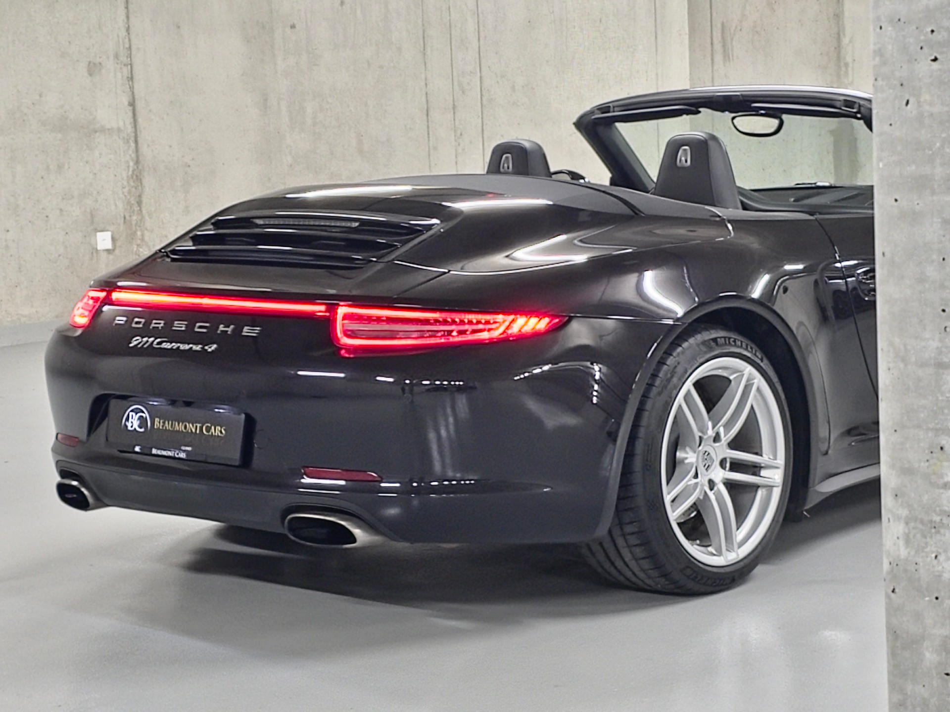 PORSCHE 911 Cabrio Carrera 4 PDK-image-17