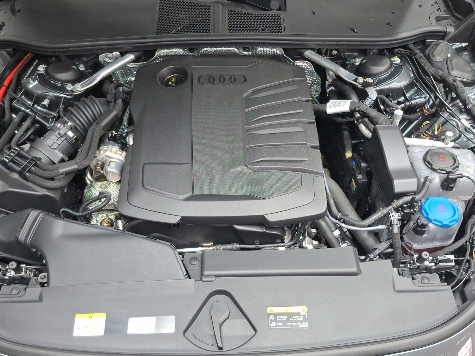 AUDI A5 Avant TDI quattro 150 kW Attraction S tronic-image-13