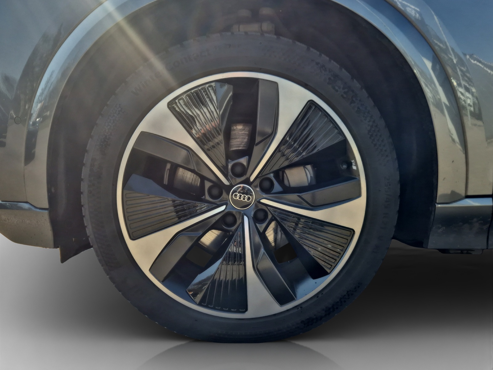 AUDI Q6 e-tron quattro-image-14