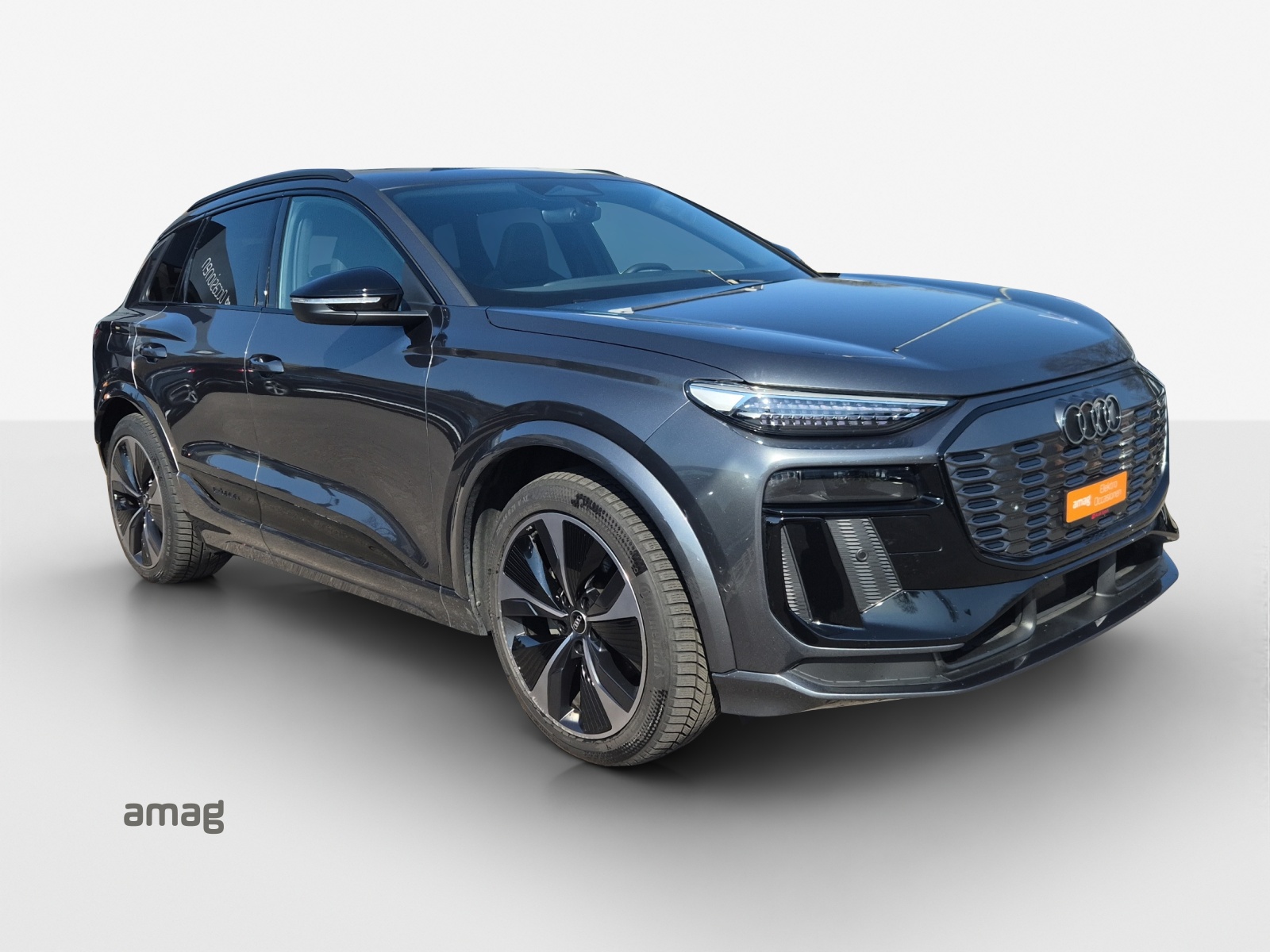 AUDI Q6 e-tron quattro-image-6