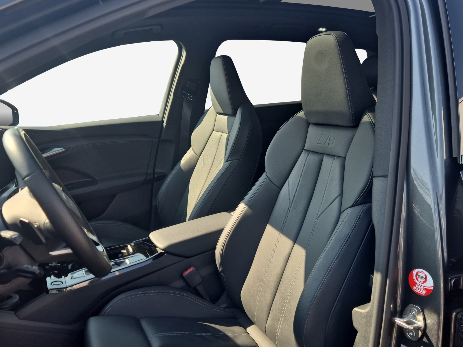 AUDI Q6 e-tron quattro-image-8