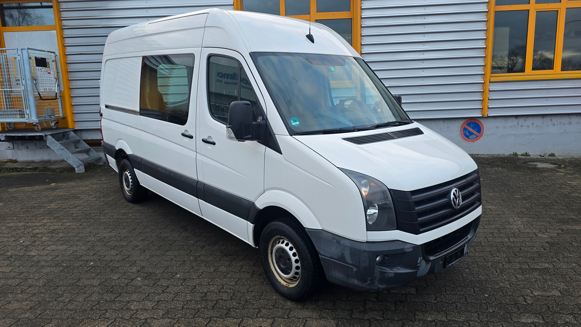 VW Crafter 35 2.5 BlueTDI 136 PS-image-1