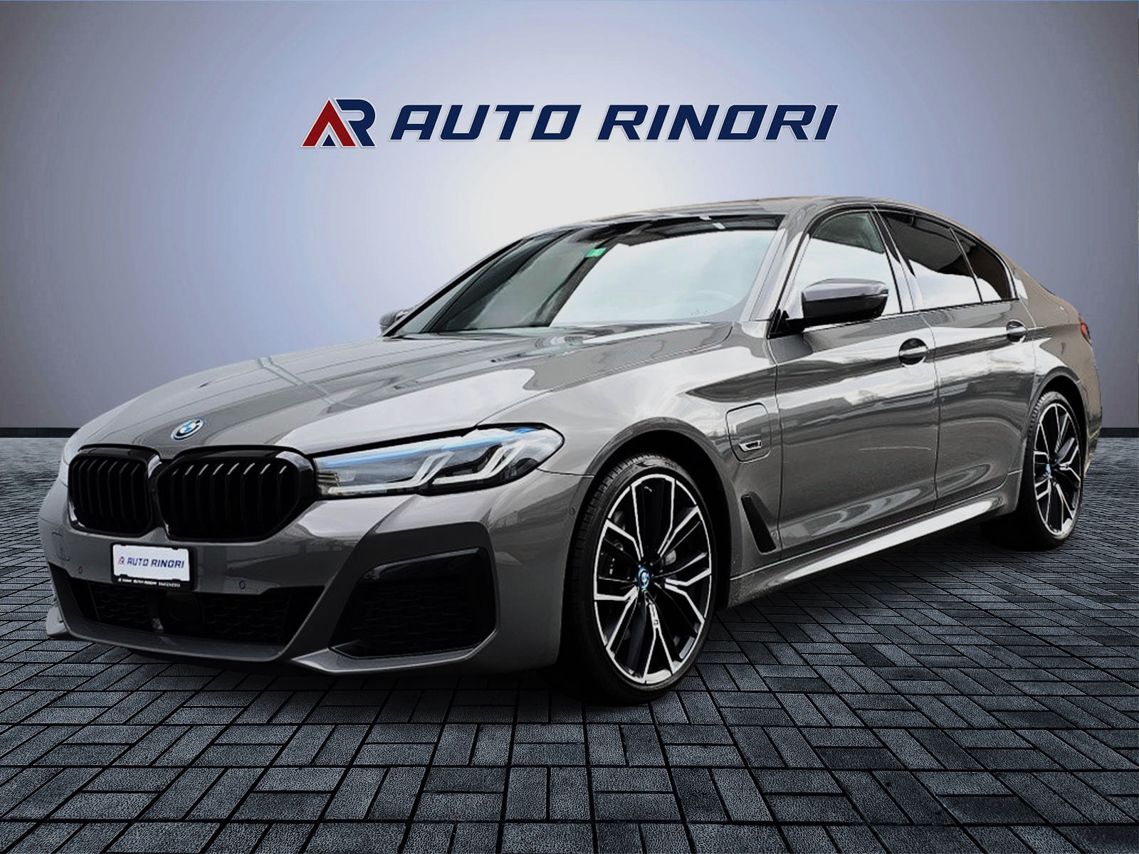 BMW 545e xDrive Pure M Sport Steptronic-image-0