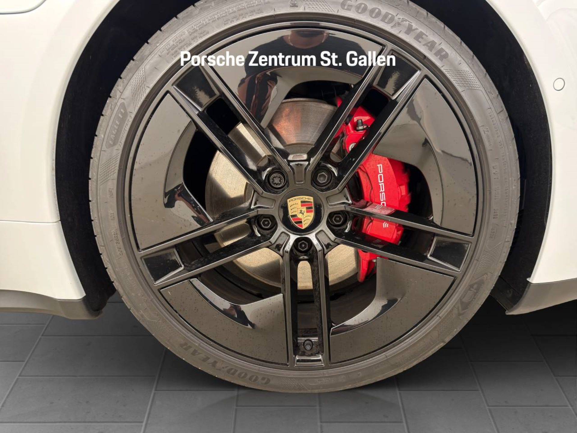 PORSCHE Taycan 4S Sport Turismo-image-11