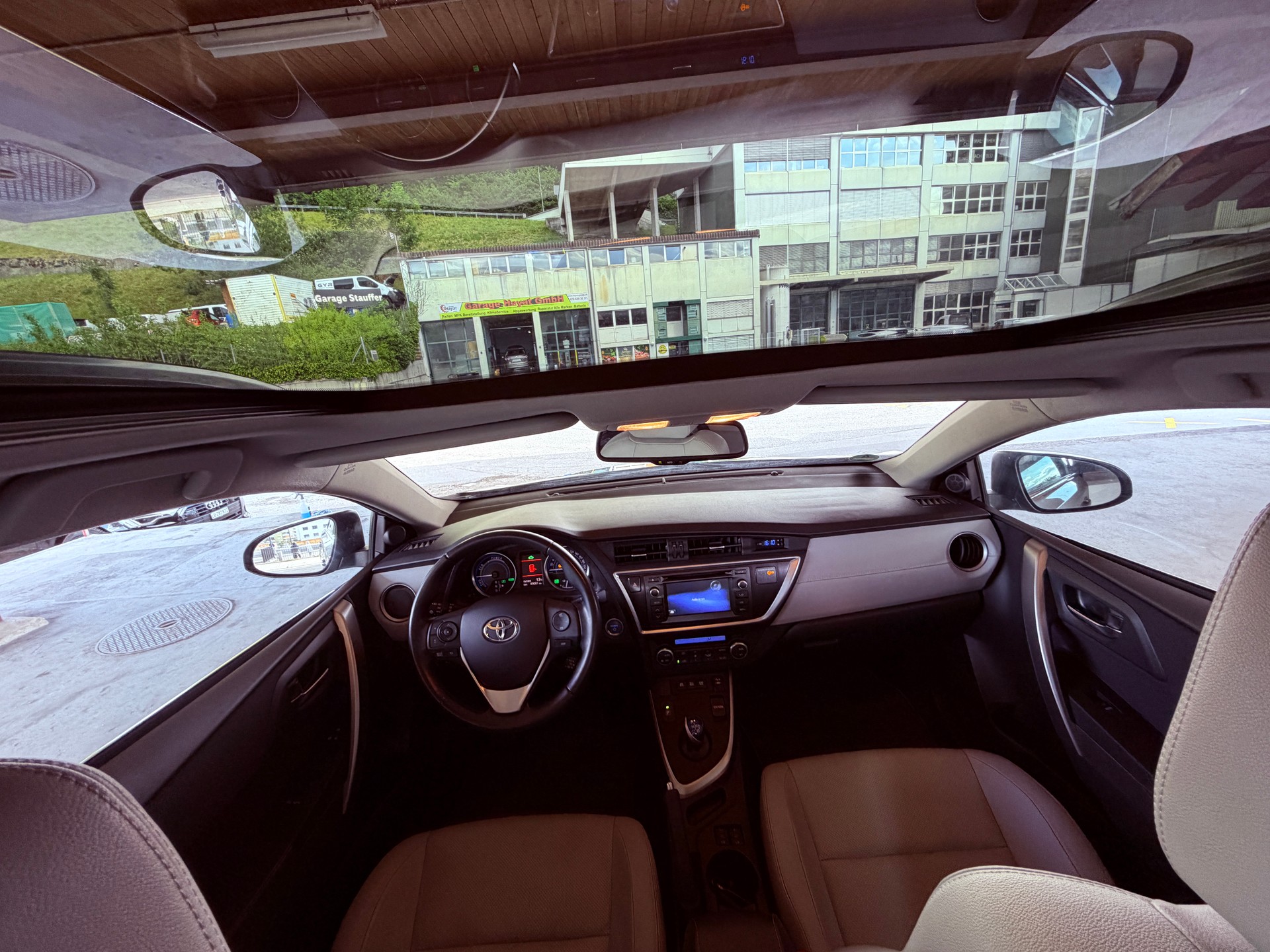 TOYOTA Auris Touring Sports 1.8 16V HSD Linea Luna-image-10