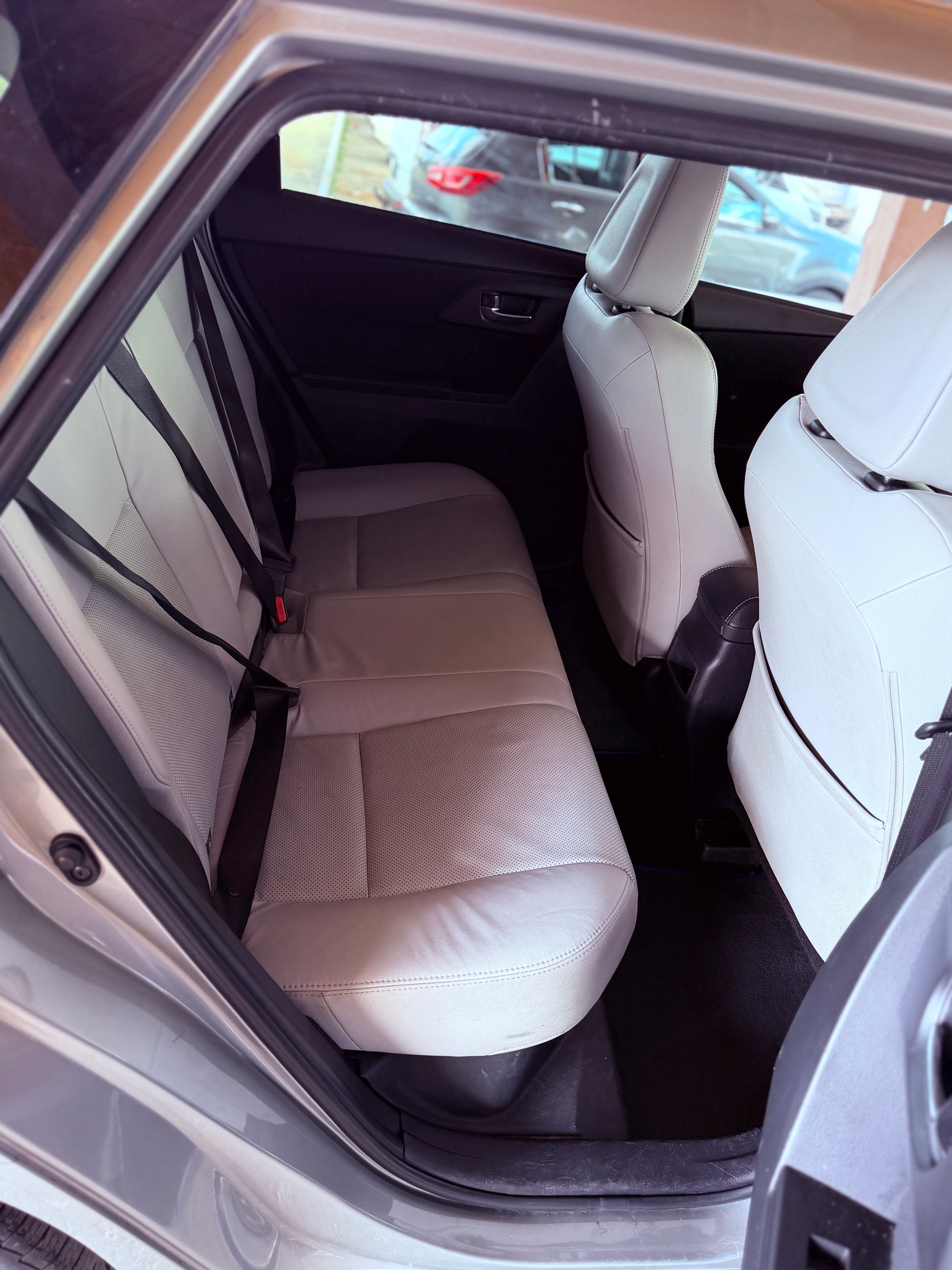 TOYOTA Auris Touring Sports 1.8 16V HSD Linea Luna-image-9