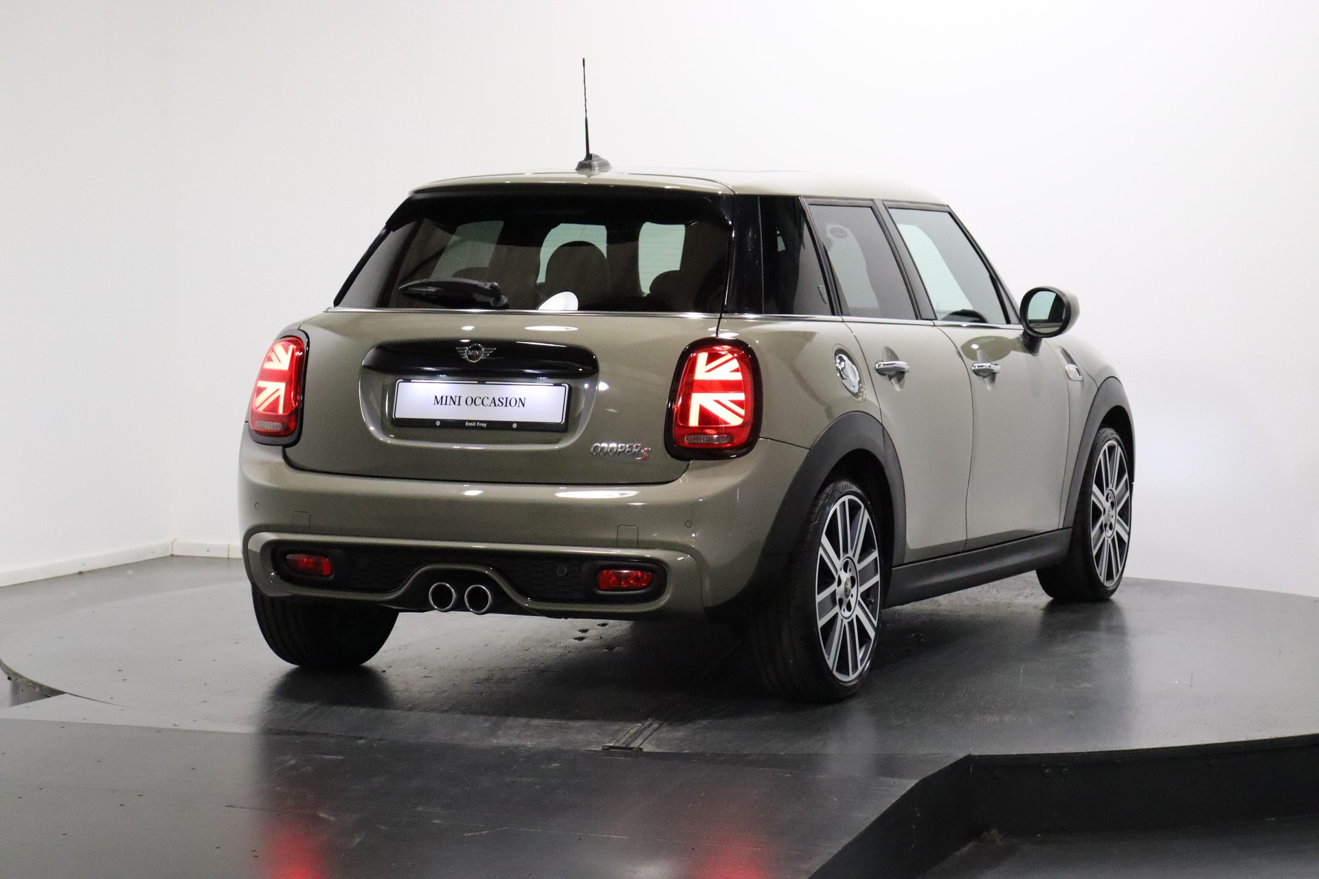 MINI F55 2.0i Cooper S SDKG-image-2