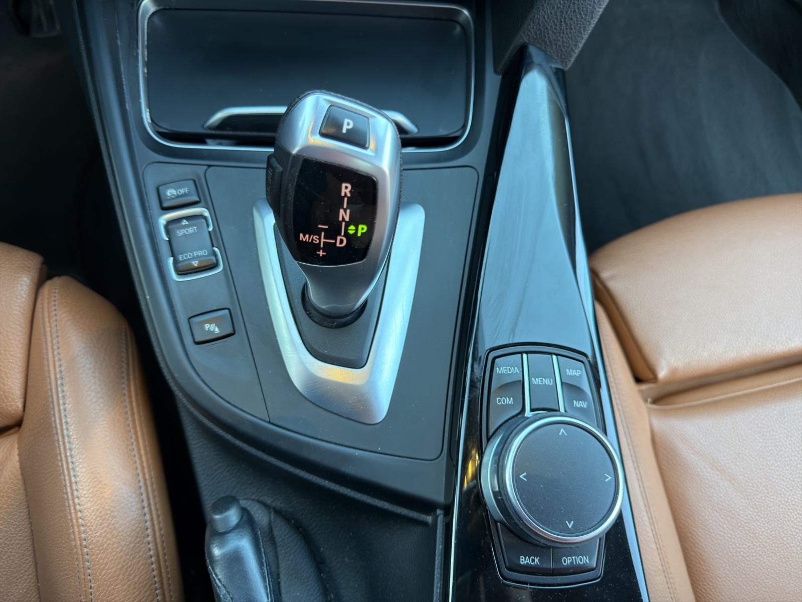 BMW 430i Coupé xDrive Sport Line Steptronic-image-15