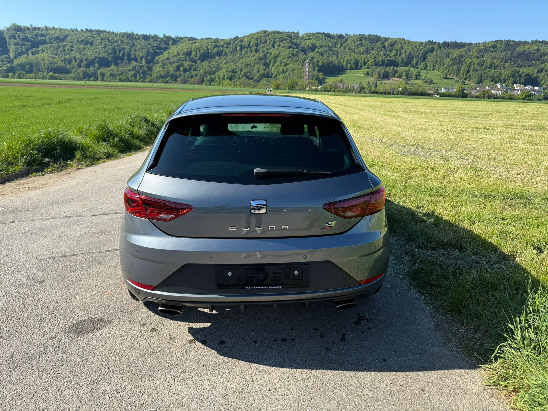 SEAT Leon 2.0 TSI Cupra 300 DSG-image-3