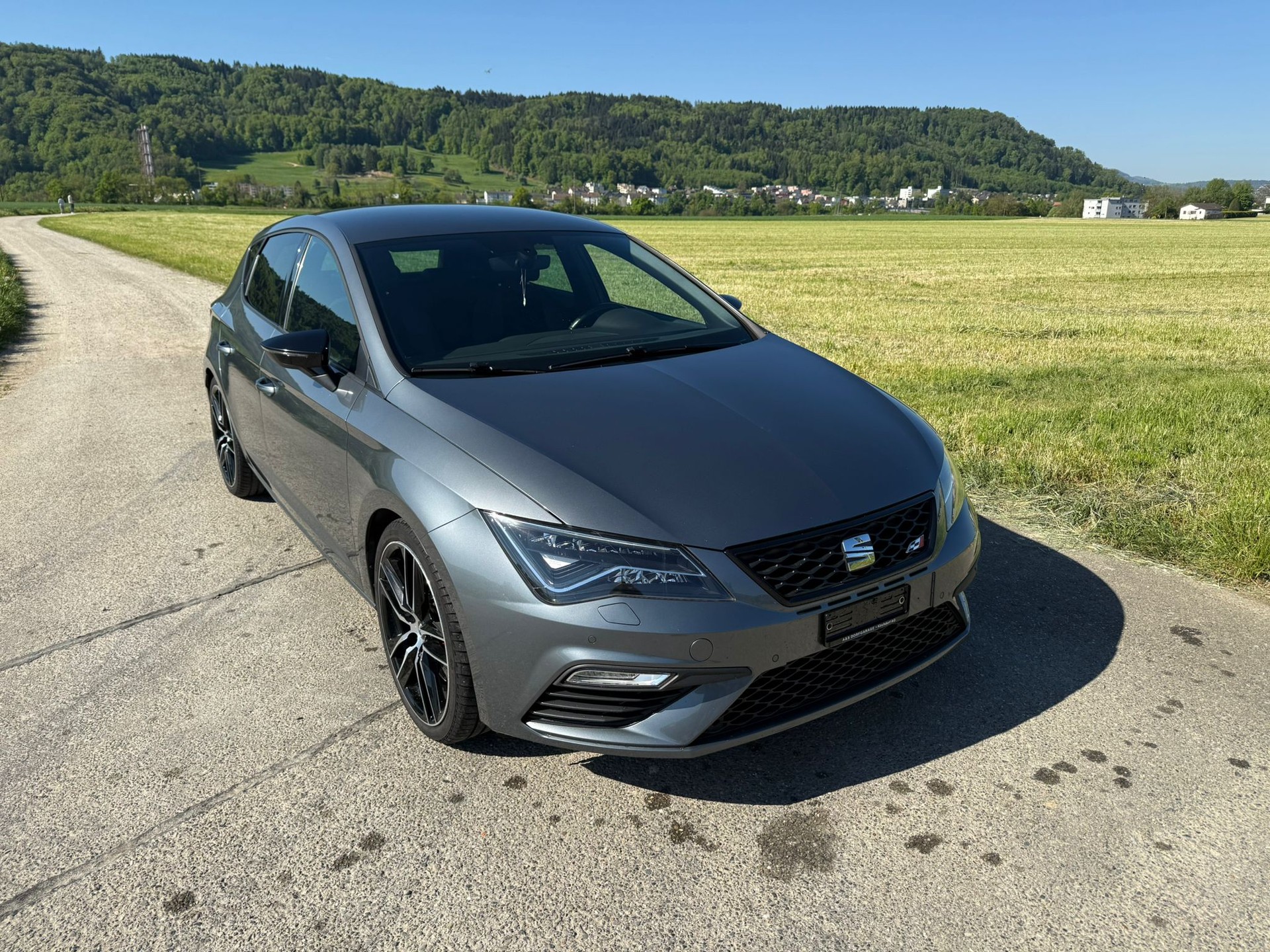 SEAT Leon 2.0 TSI Cupra 300 DSG-image-6