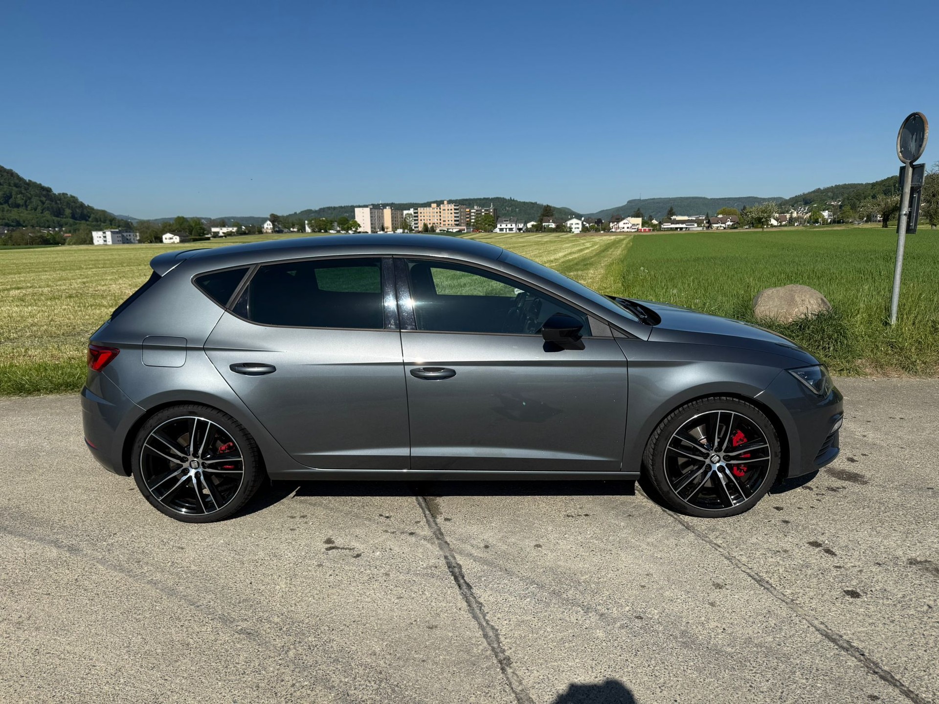 SEAT Leon 2.0 TSI Cupra 300 DSG-image-5