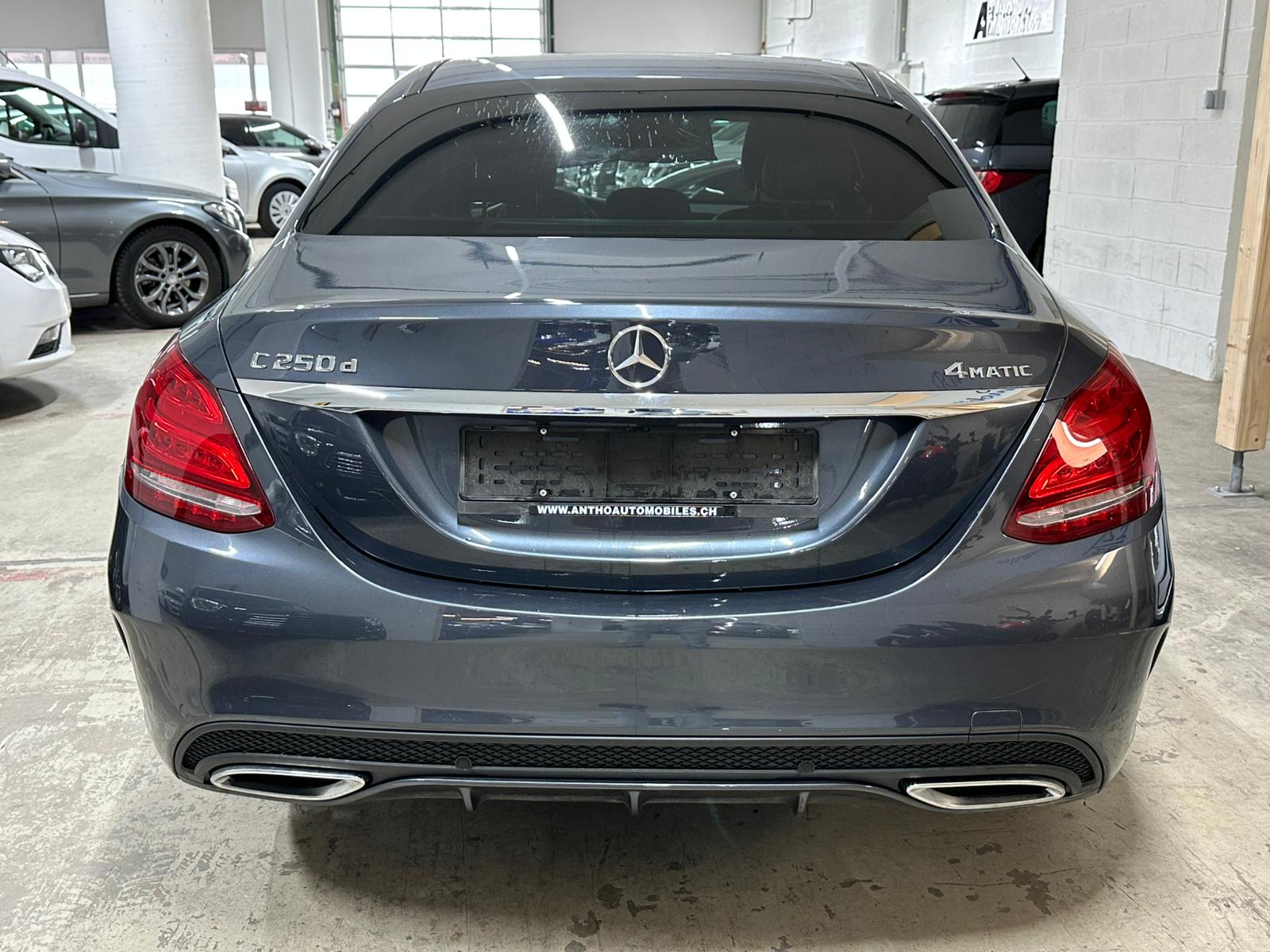 MERCEDES-BENZ C 250 BlueTEC Exclusive 4Matic 9G-Tronic-image-4