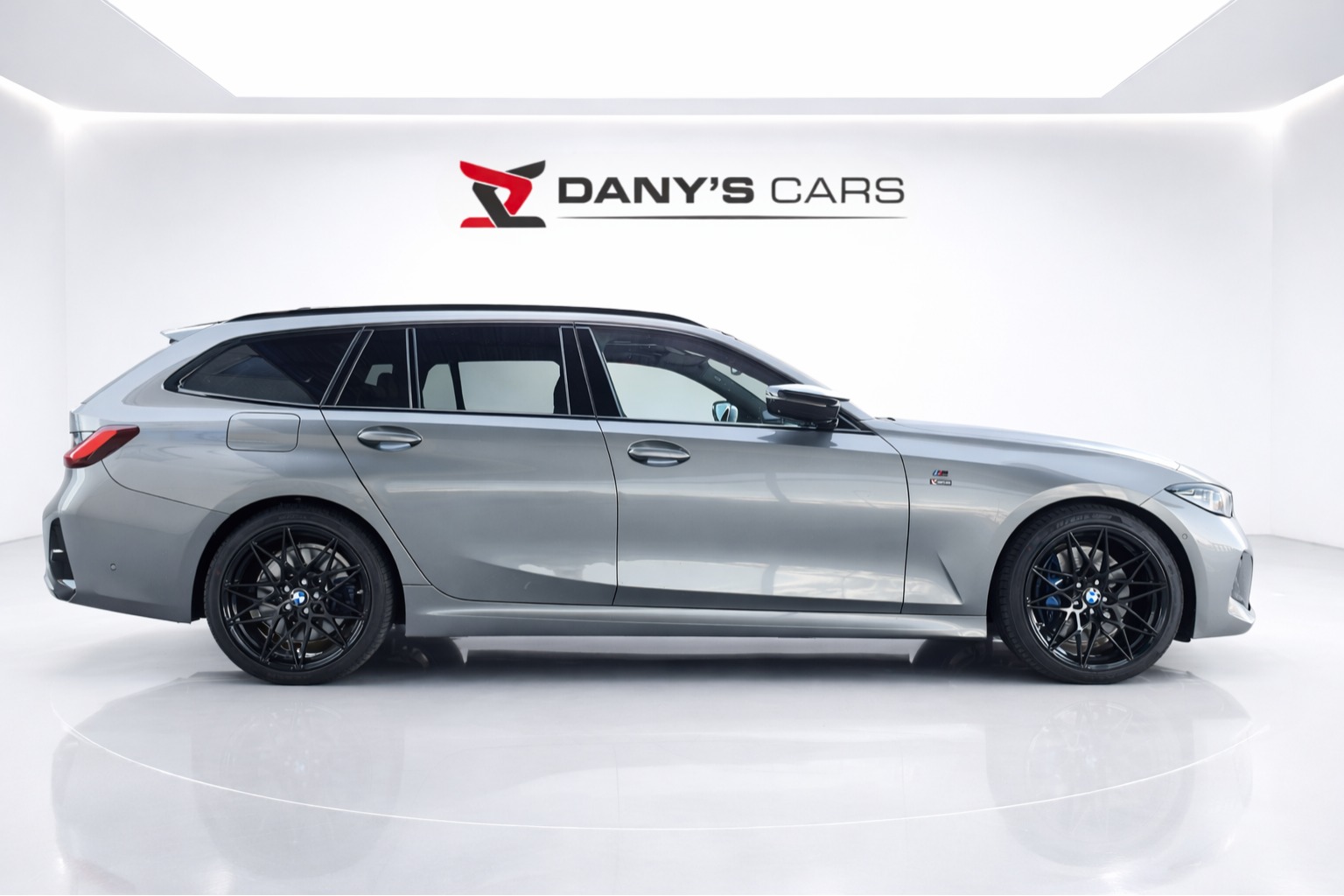 BMW M340i xDrive 48V Touring LCI2 Steptronic M Sport-showroom-element-3
