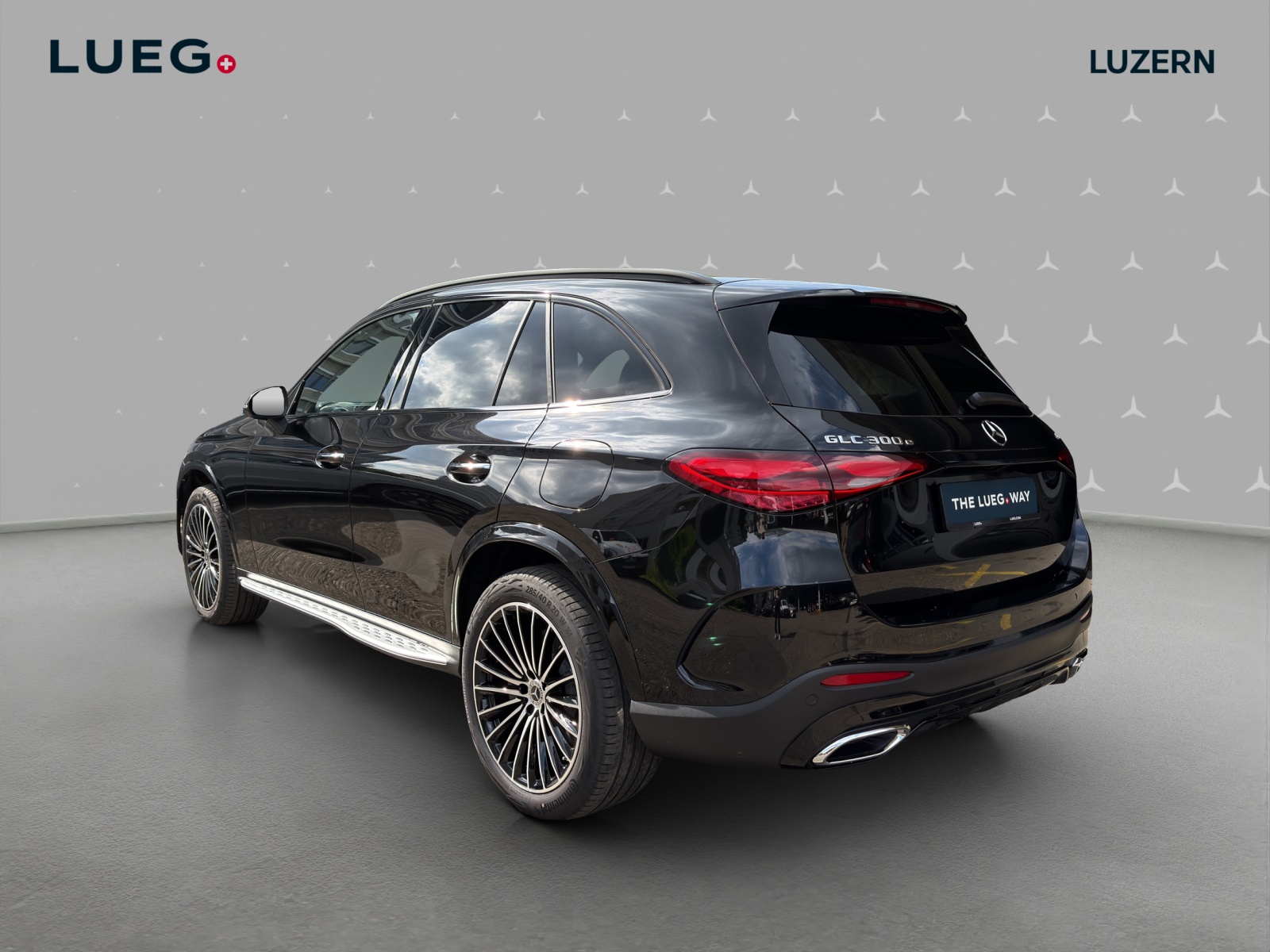 MERCEDES-BENZ GLC 300 e 4Matic EQ Star 9G-Tronic-image-2
