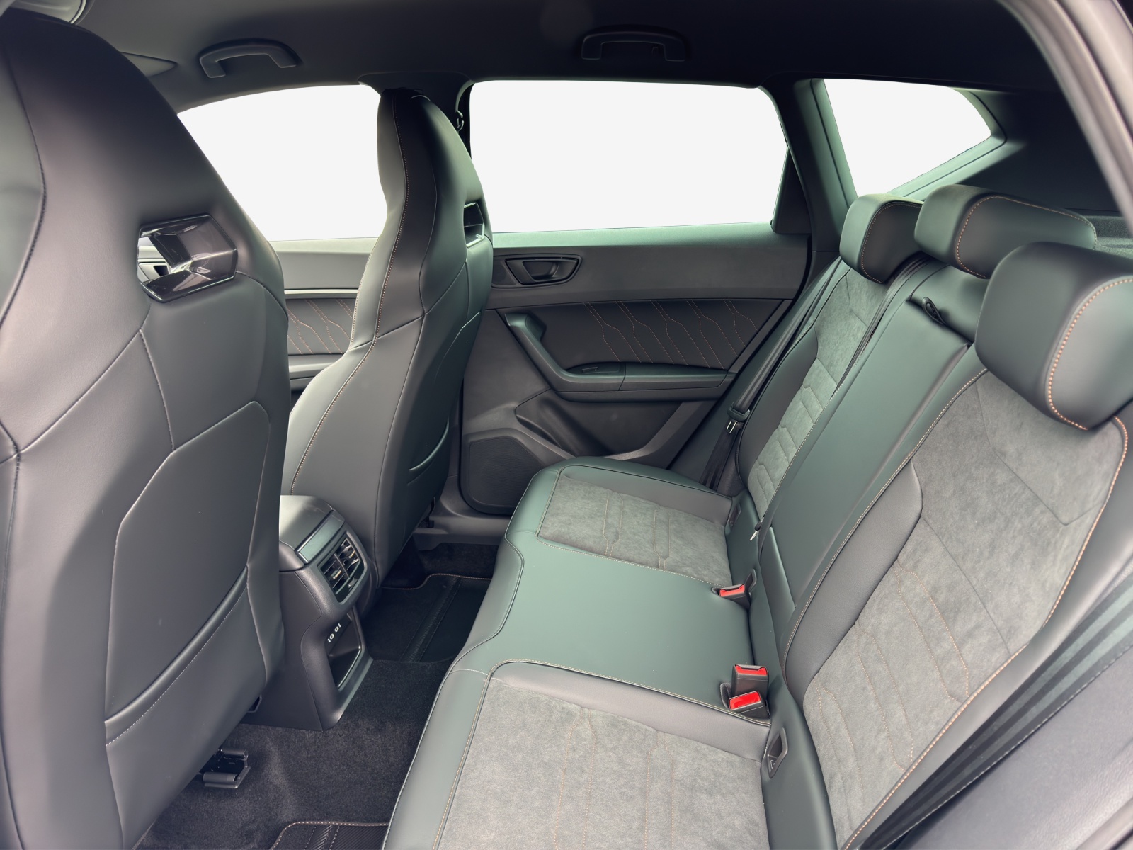 CUPRA Ateca 2.0TSI 4Drive DSG-image-11