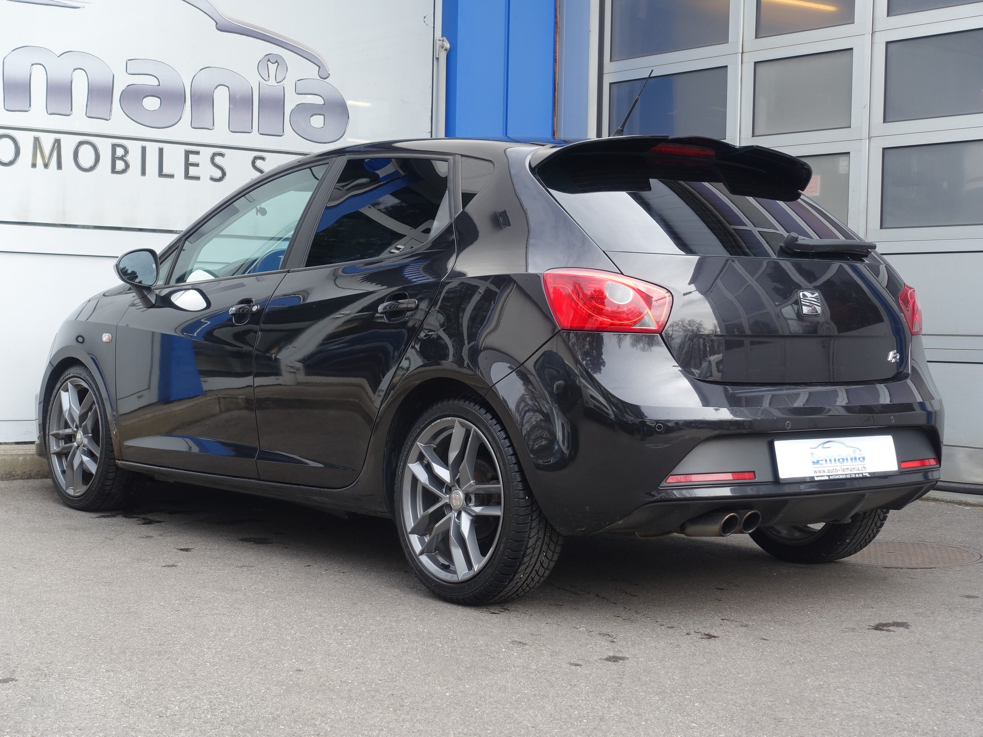 SEAT Ibiza SC 1.4 TSI FR DSG-image-4