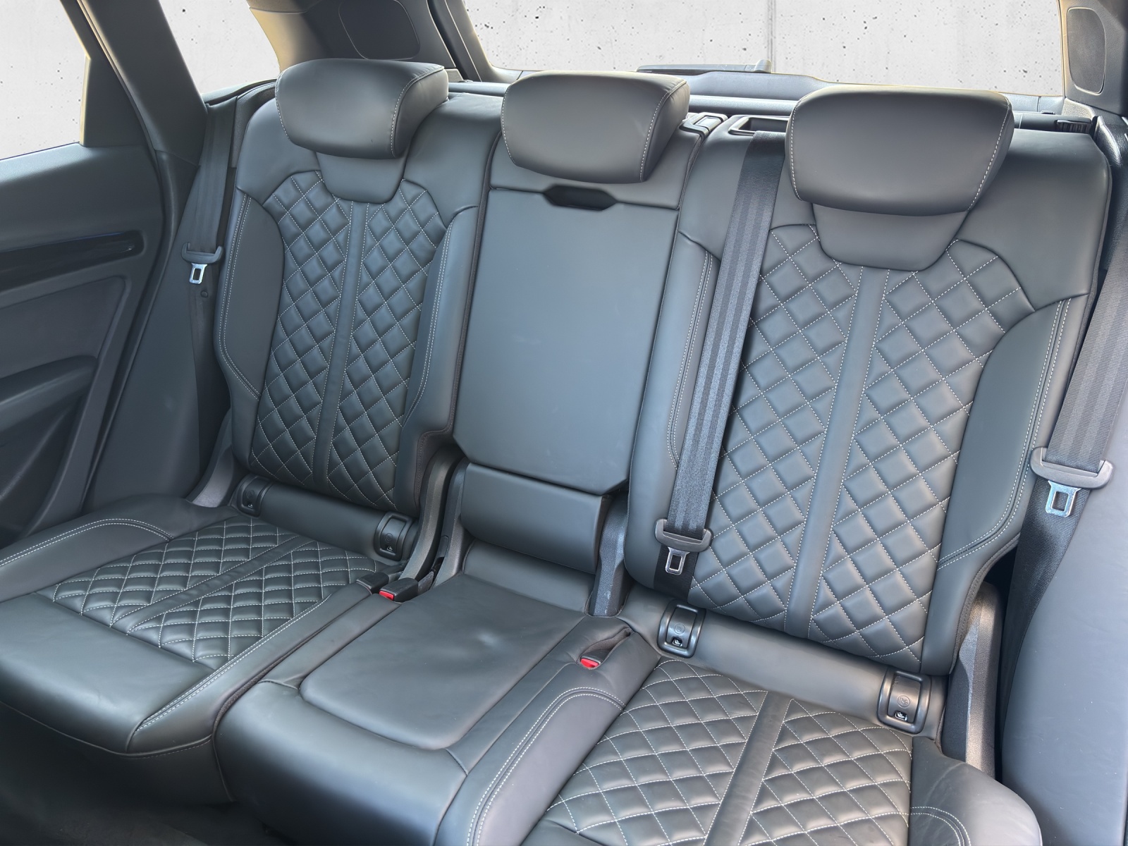 AUDI Q5 45 TFSI S-line quattro S-tronic Vollausstattung mit AHK, Winterrad & fortl. Werksgarantie-image-30