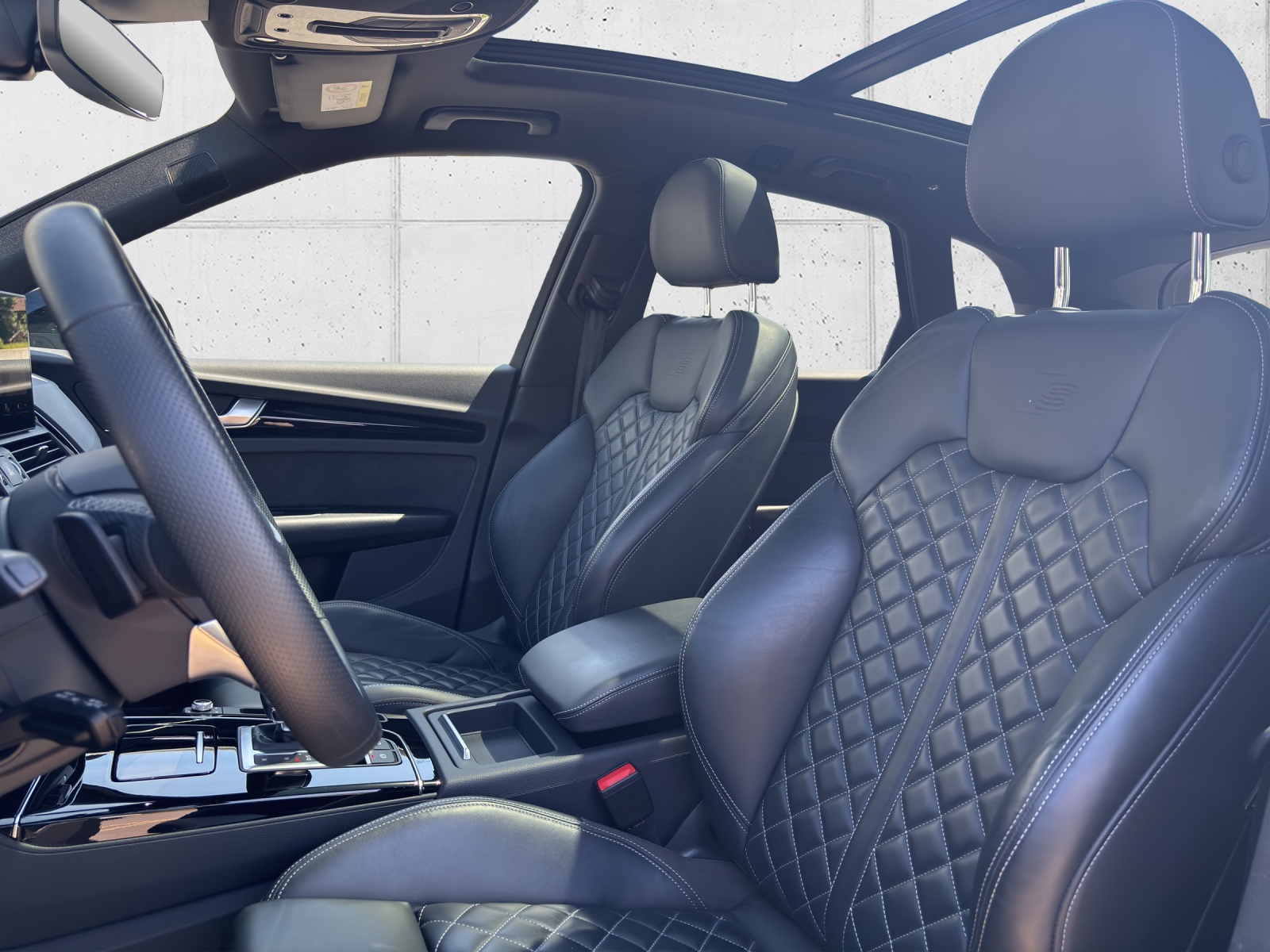AUDI Q5 45 TFSI S-line quattro S-tronic Vollausstattung mit AHK, Winterrad & fortl. Werksgarantie-image-28
