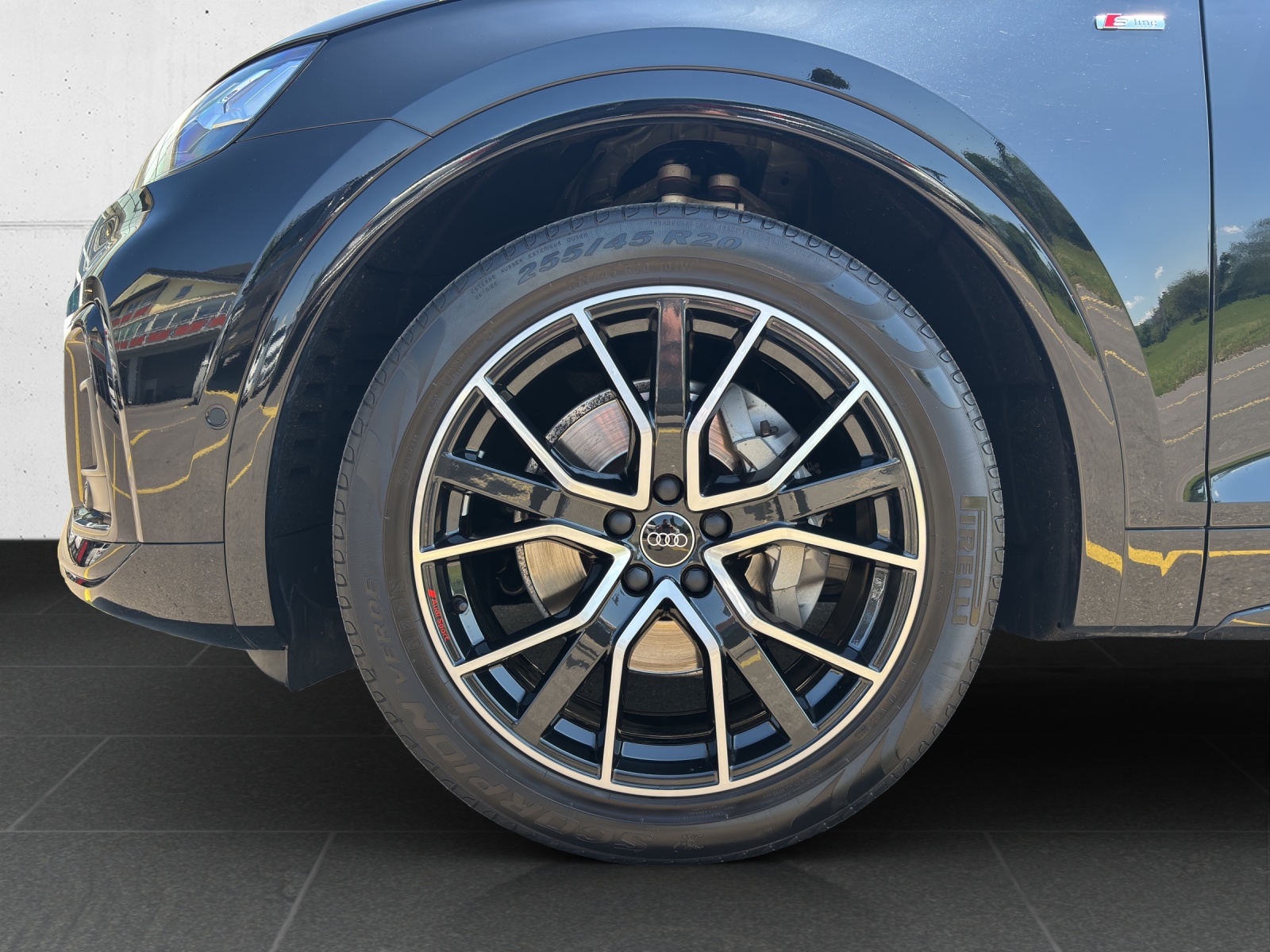 AUDI Q5 45 TFSI S-line quattro S-tronic Vollausstattung mit AHK, Winterrad & fortl. Werksgarantie-image-11
