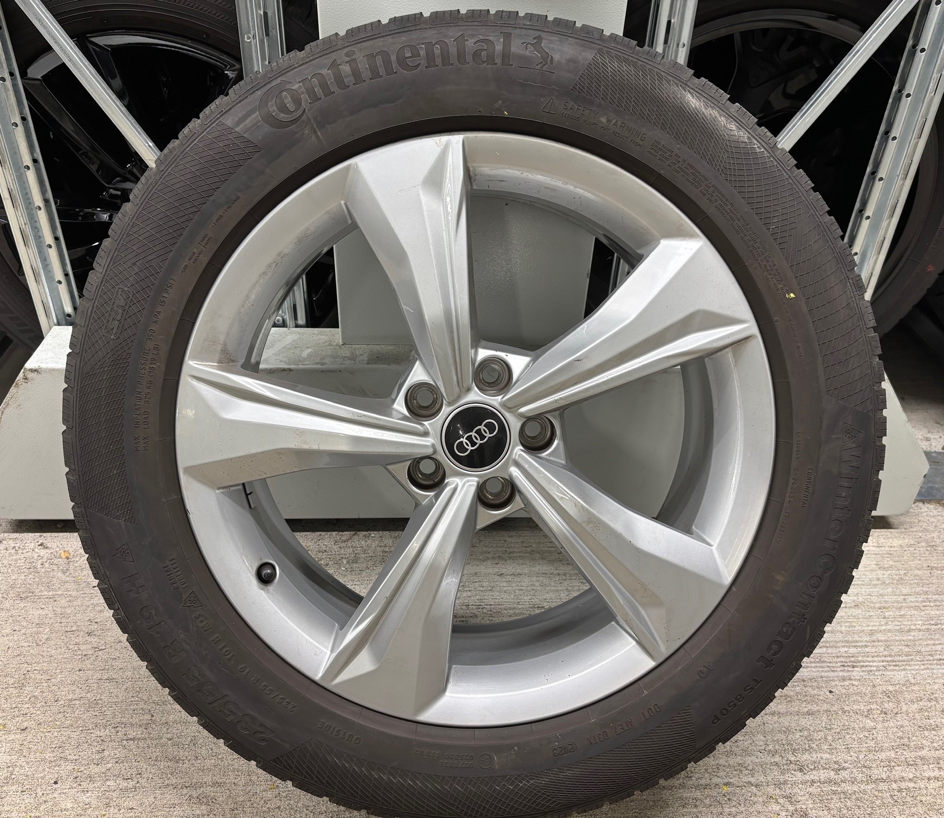 AUDI Q5 45 TFSI S-line quattro S-tronic Vollausstattung mit AHK, Winterrad & fortl. Werksgarantie-image-32