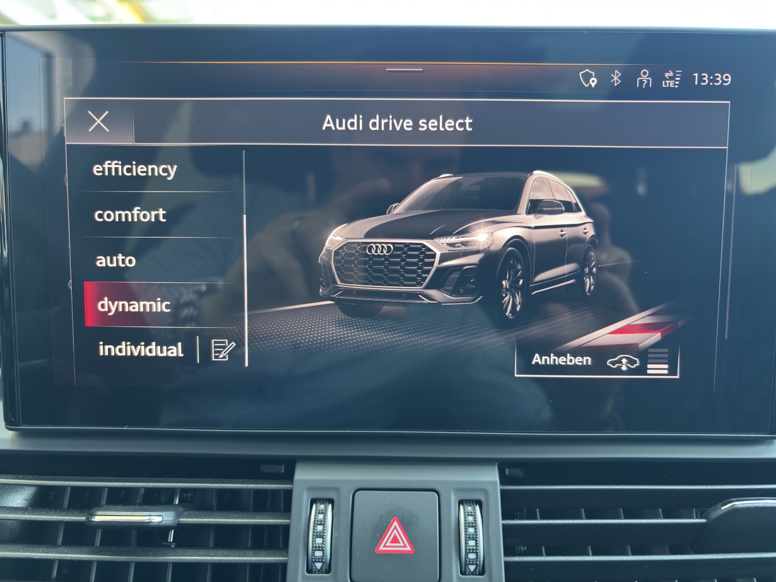 AUDI Q5 45 TFSI S-line quattro S-tronic Vollausstattung mit AHK, Winterrad & fortl. Werksgarantie-image-22
