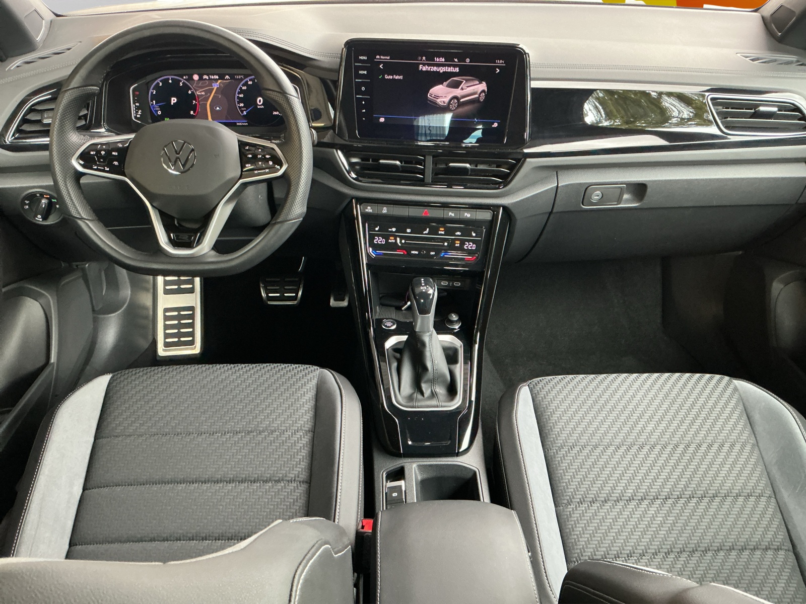 VW T-Roc Cabriolet 1.5 TSI EVO R-Line DSG-image-8