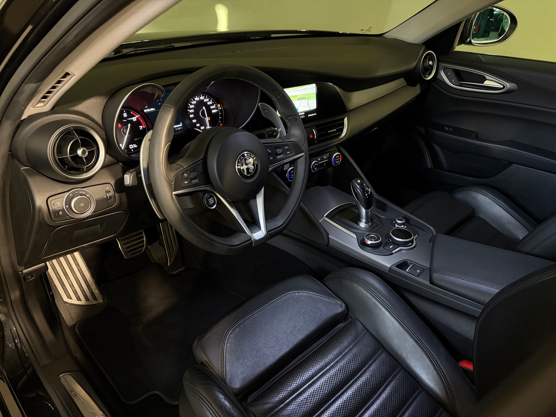 ALFA ROMEO Giulia 2.0 Veloce Q4 Automatic*CH-Fahrzeug*-image-16