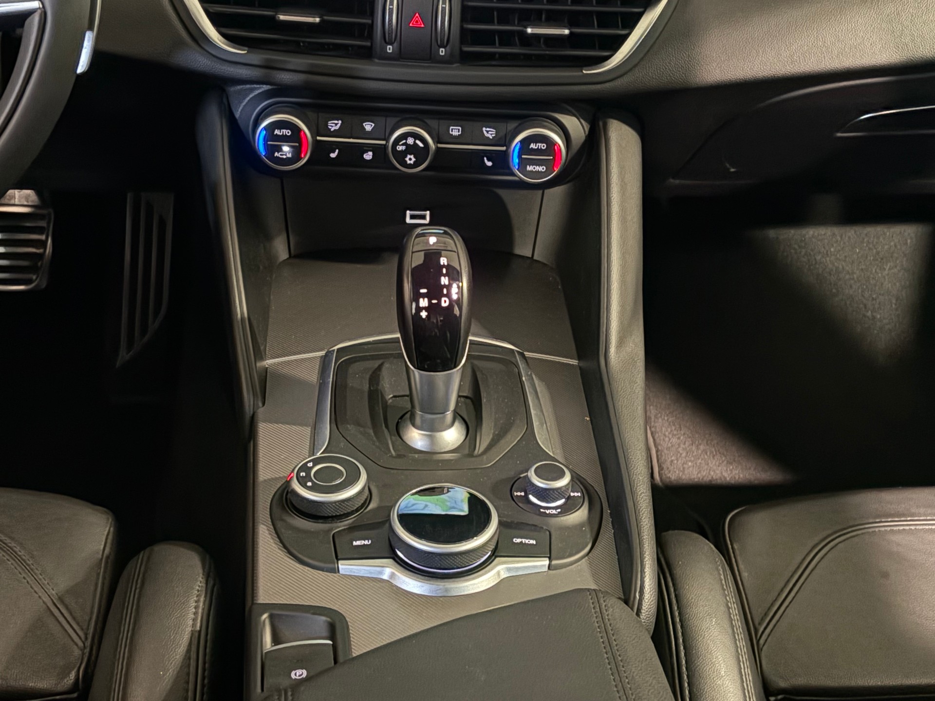 ALFA ROMEO Giulia 2.0 Veloce Q4 Automatic*CH-Fahrzeug*-image-13
