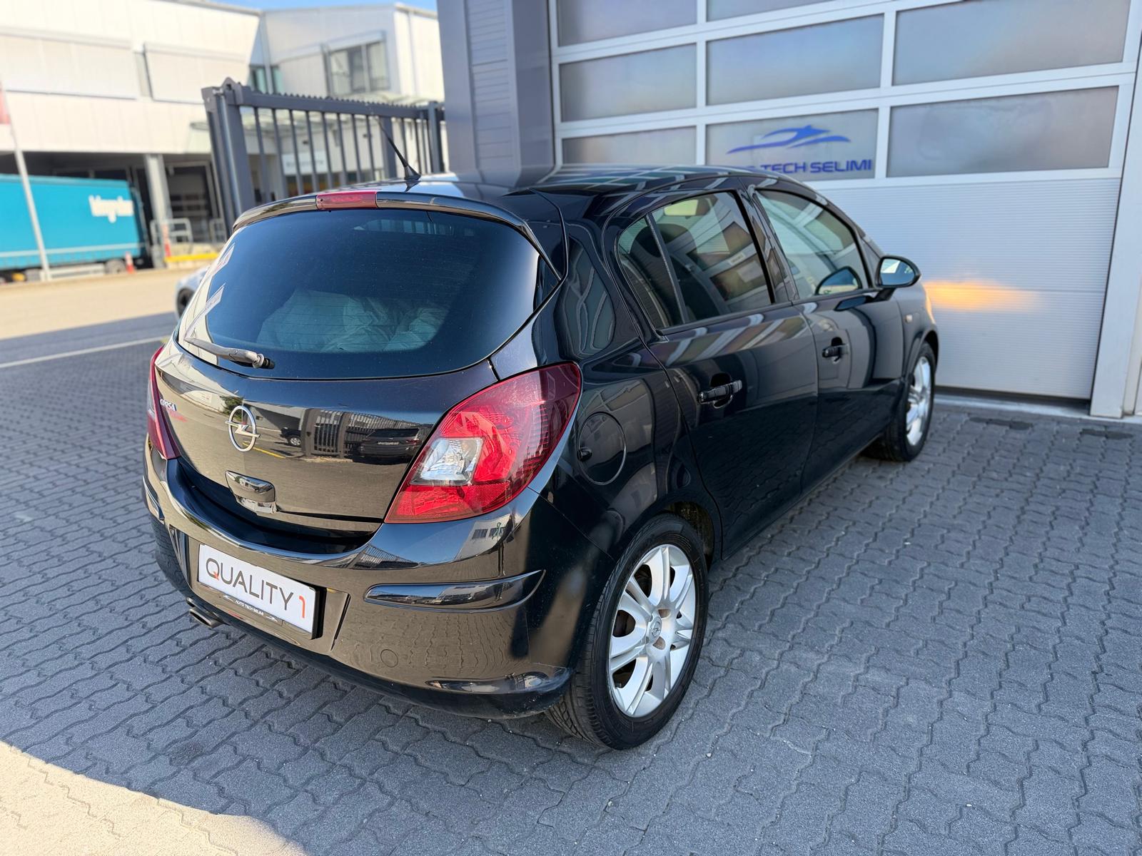 OPEL Corsa 1.4 TP Color Edition-image-4