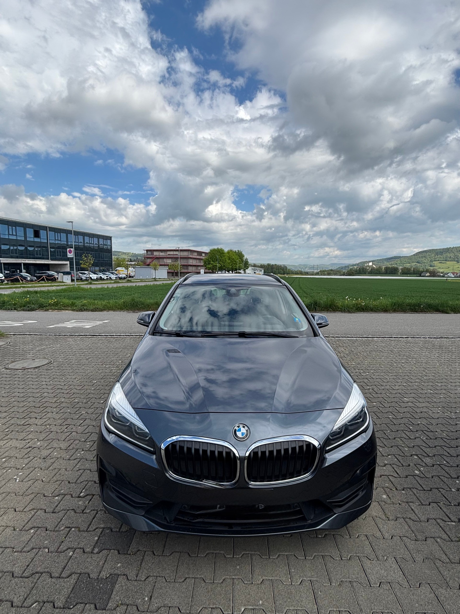 BMW 218d xDrive-image-0