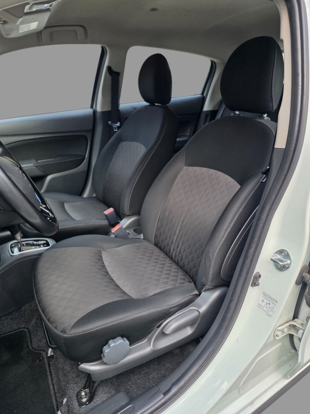 MITSUBISHI Space Star 1.2 CVT Intense+-image-13